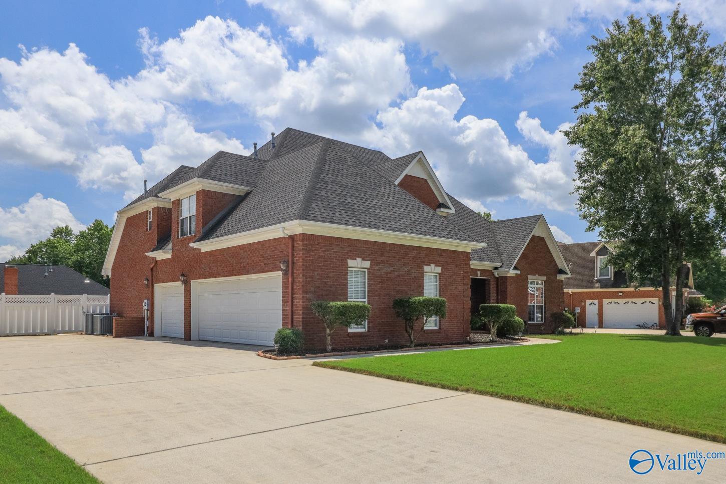 3118 Sweetbriar Road SW