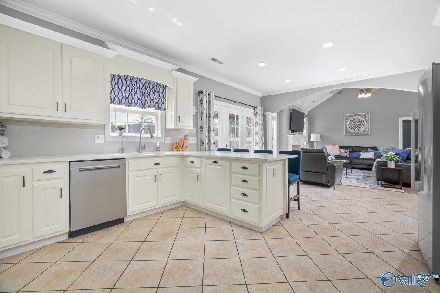 3118 Sweetbriar Road SW