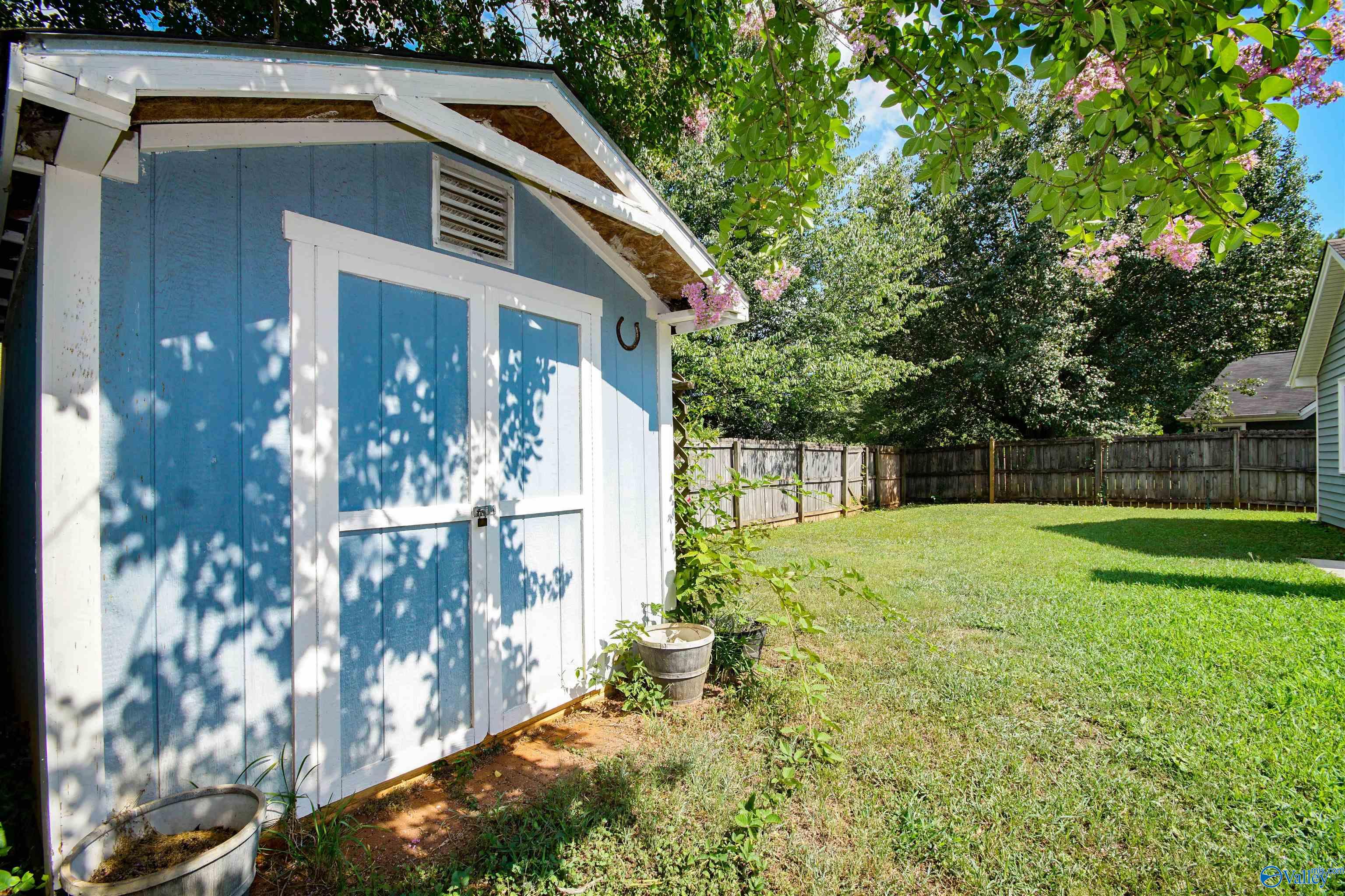 213 Brush Creek Drive SW