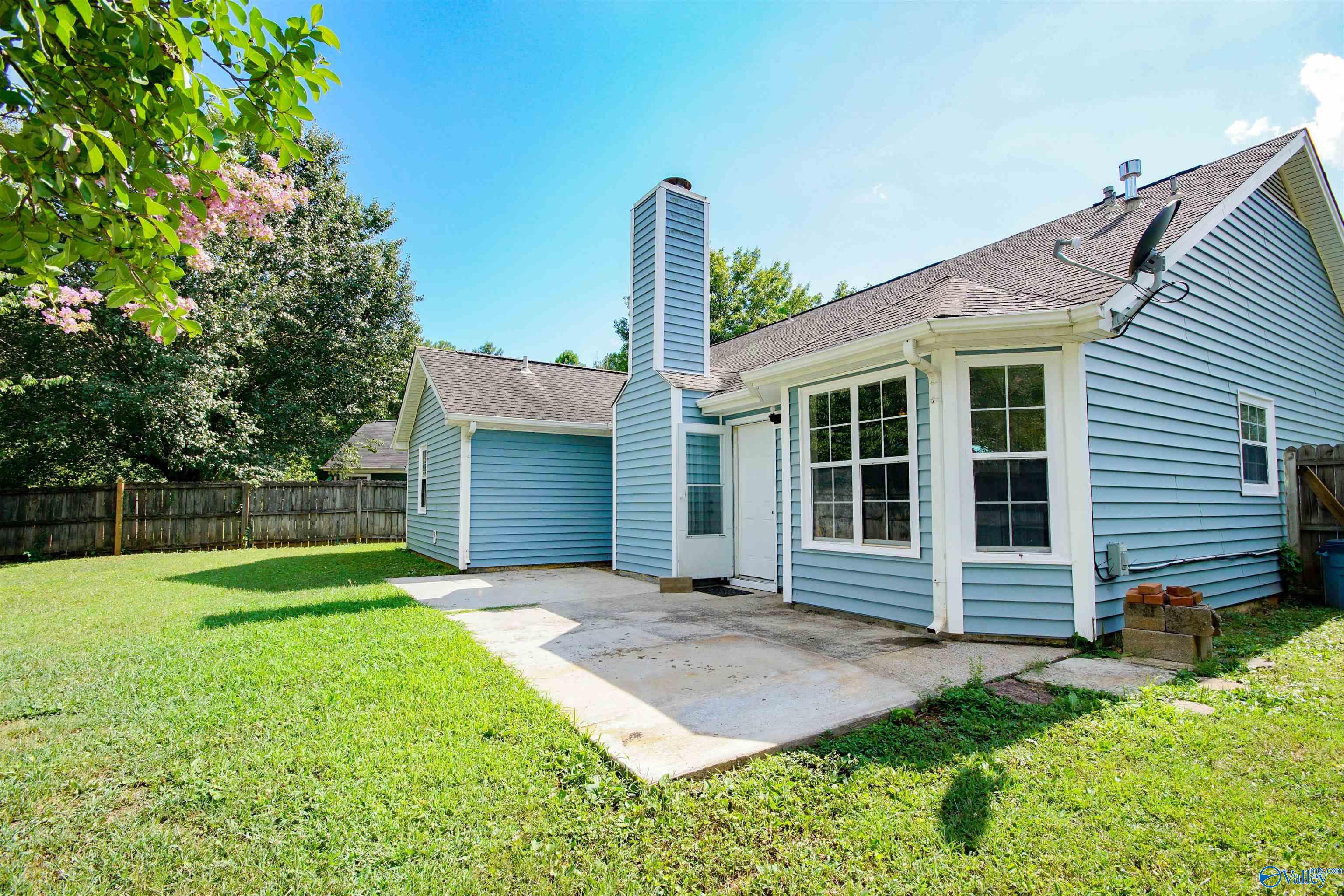 213 Brush Creek Drive SW