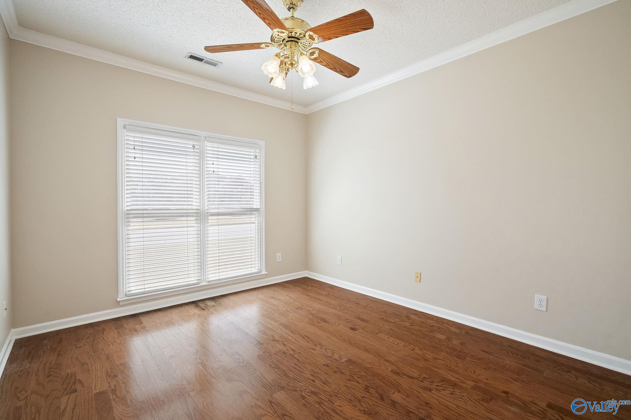 2216 Yorkshire Se