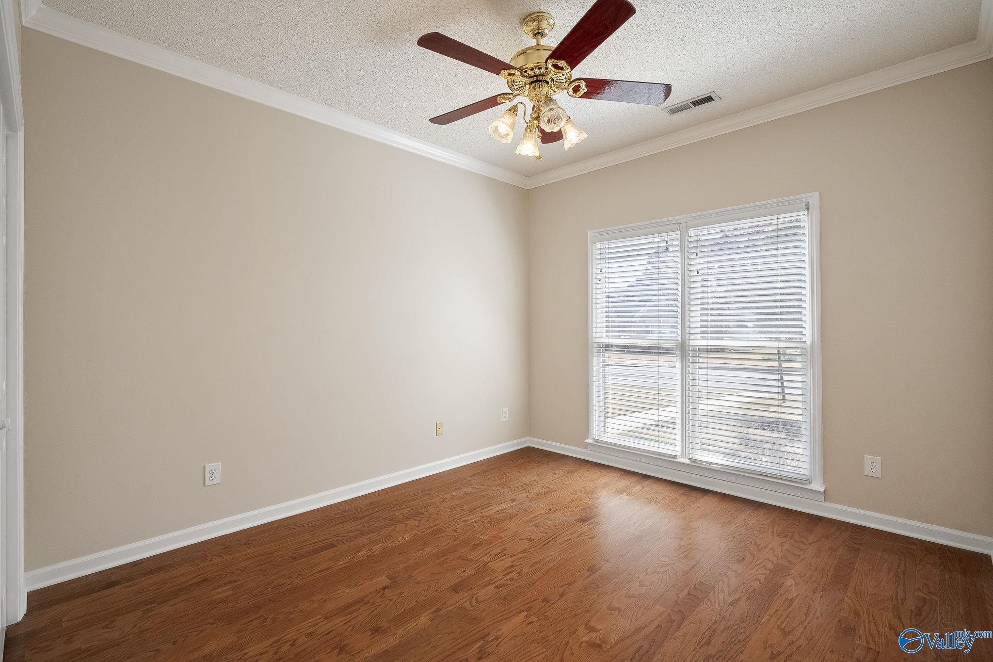 2216 Yorkshire Se