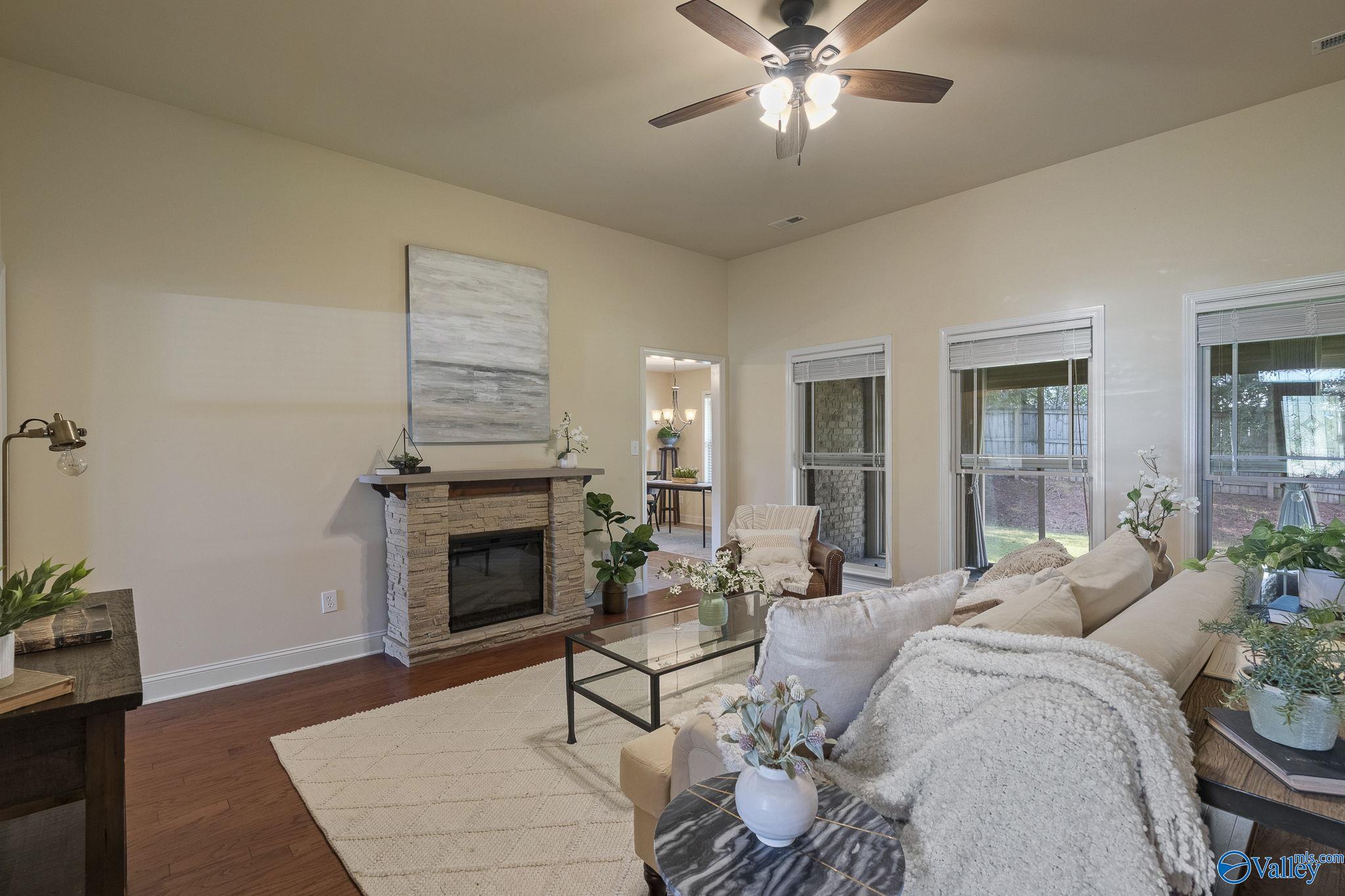 106 Kings Cove Circle