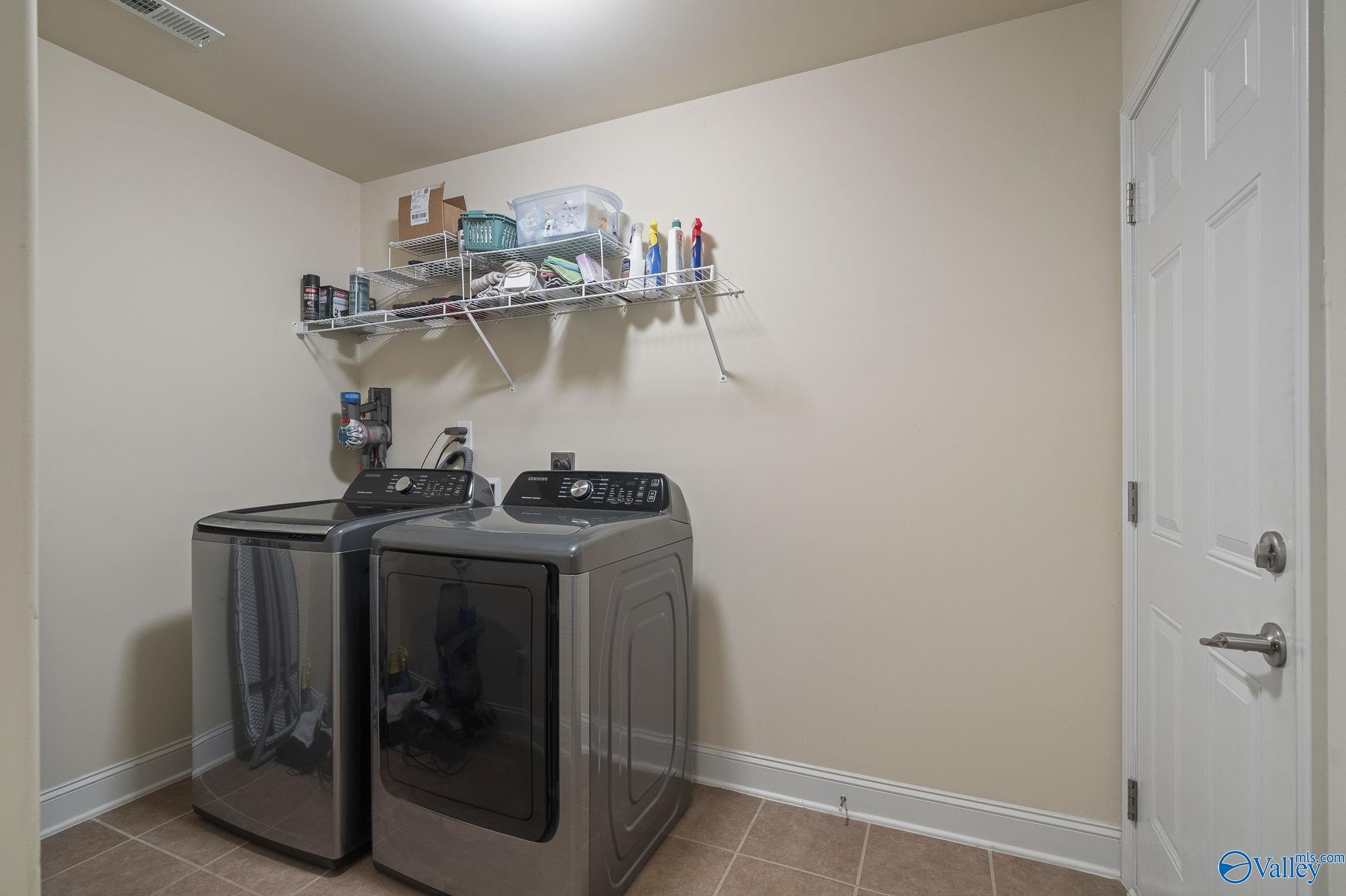 106 Kings Cove Circle