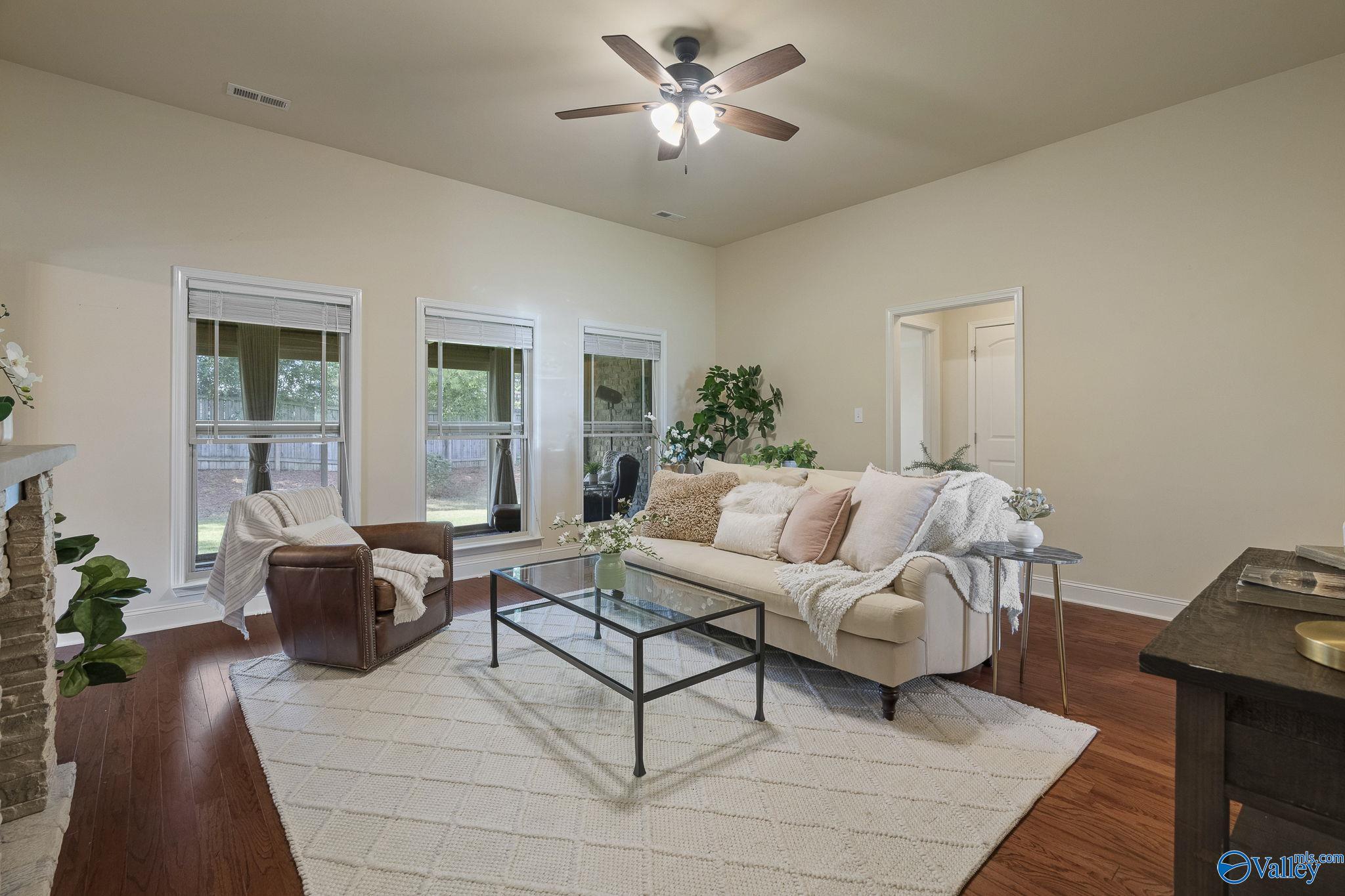 106 Kings Cove Circle