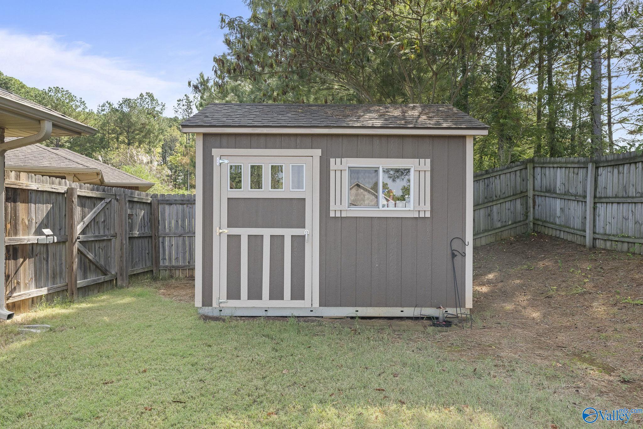 106 Kings Cove Circle