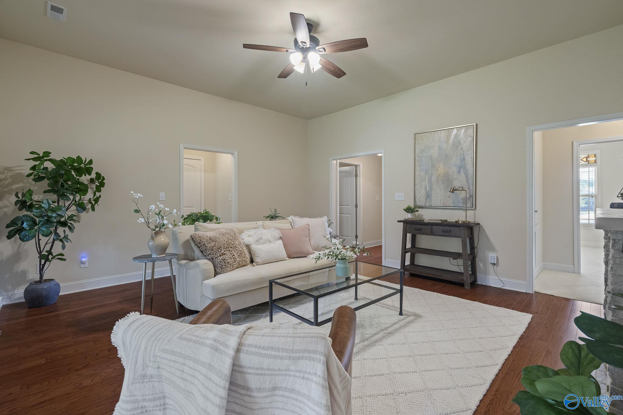 106 Kings Cove Circle