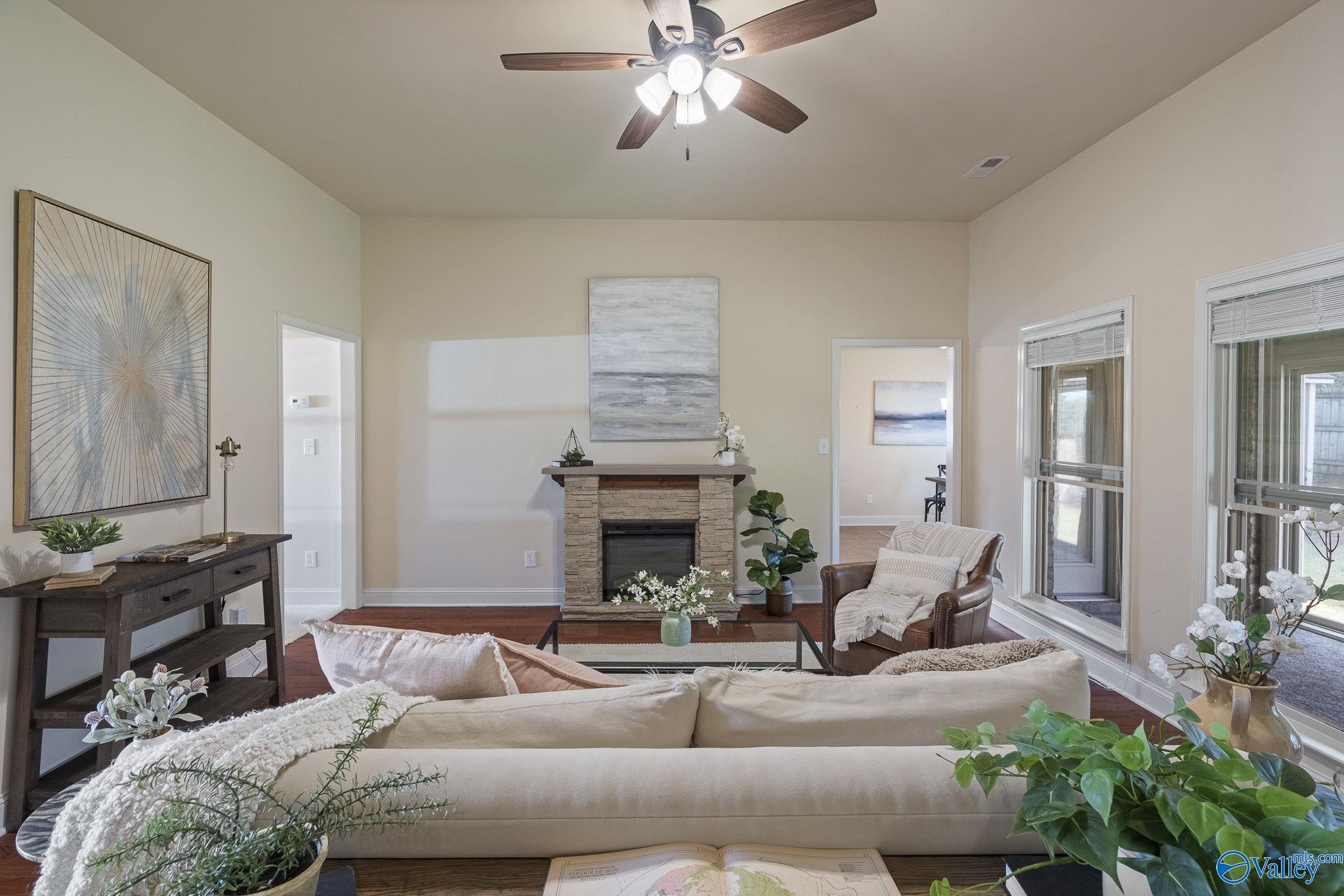 106 Kings Cove Circle