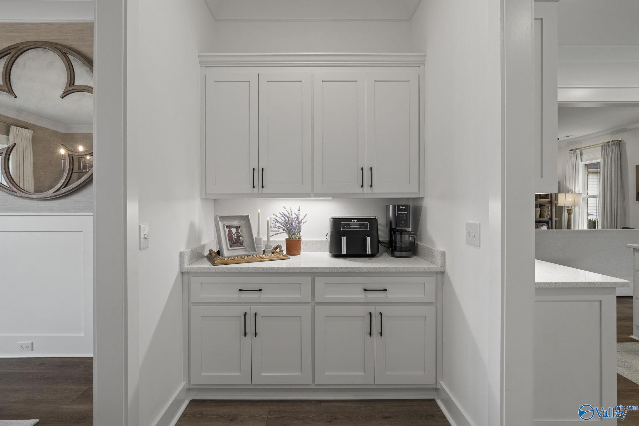 6212 Pembrook Pond Place