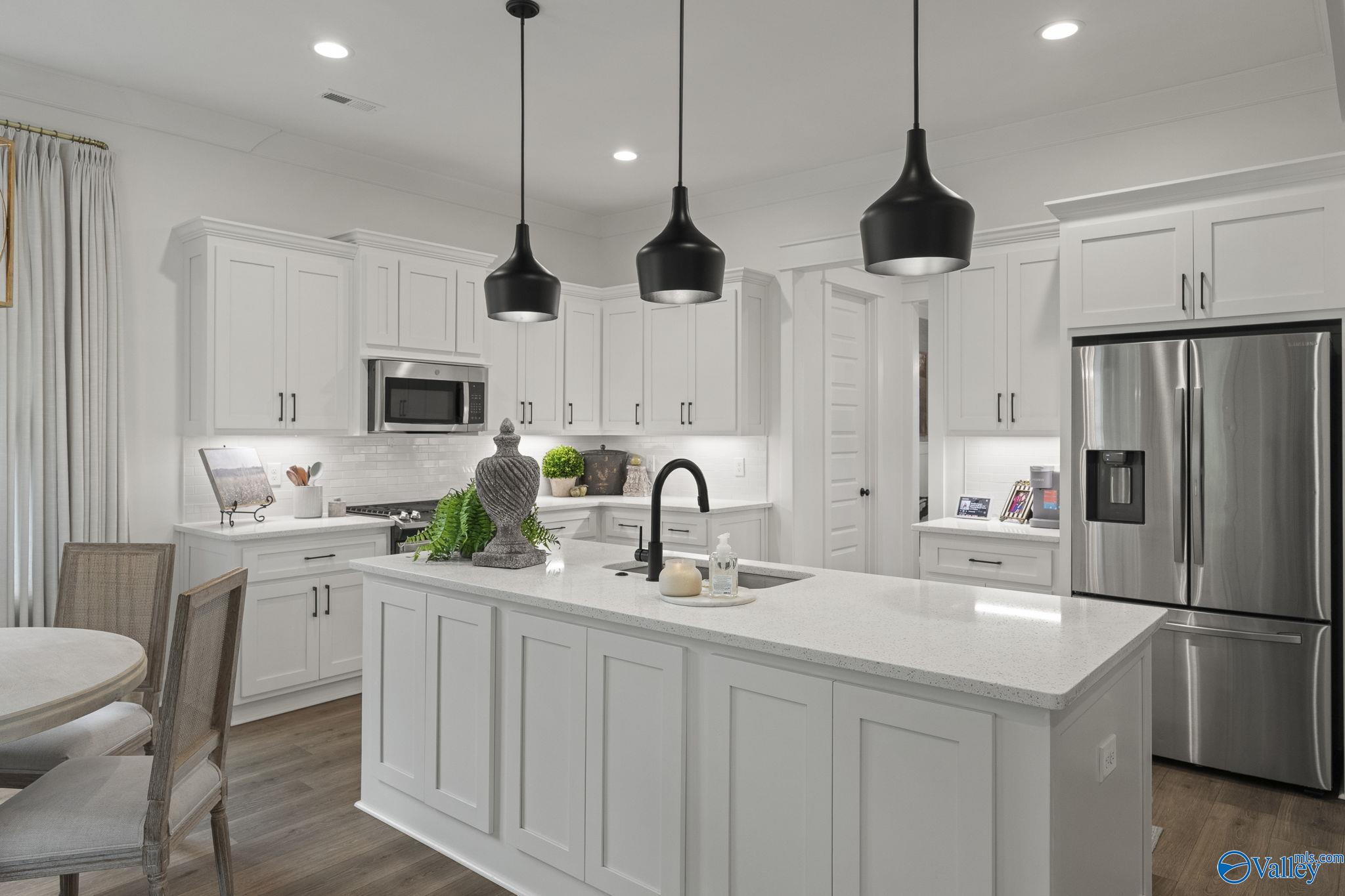 6212 Pembrook Pond Place