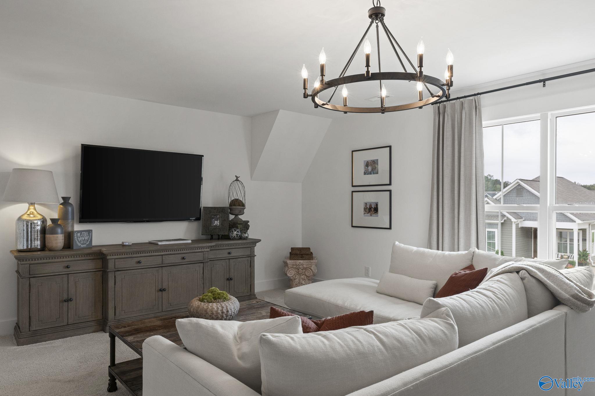 6212 Pembrook Pond Place