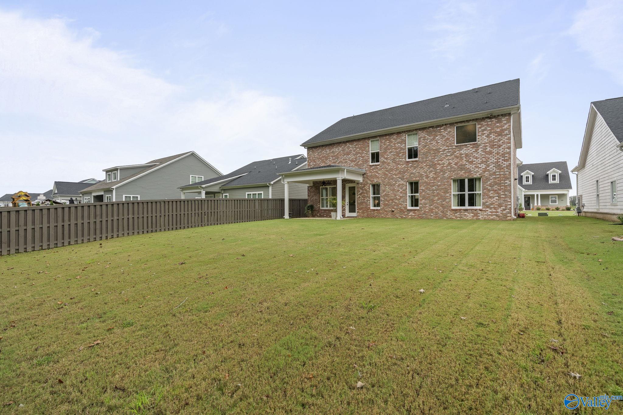 6212 Pembrook Pond Place