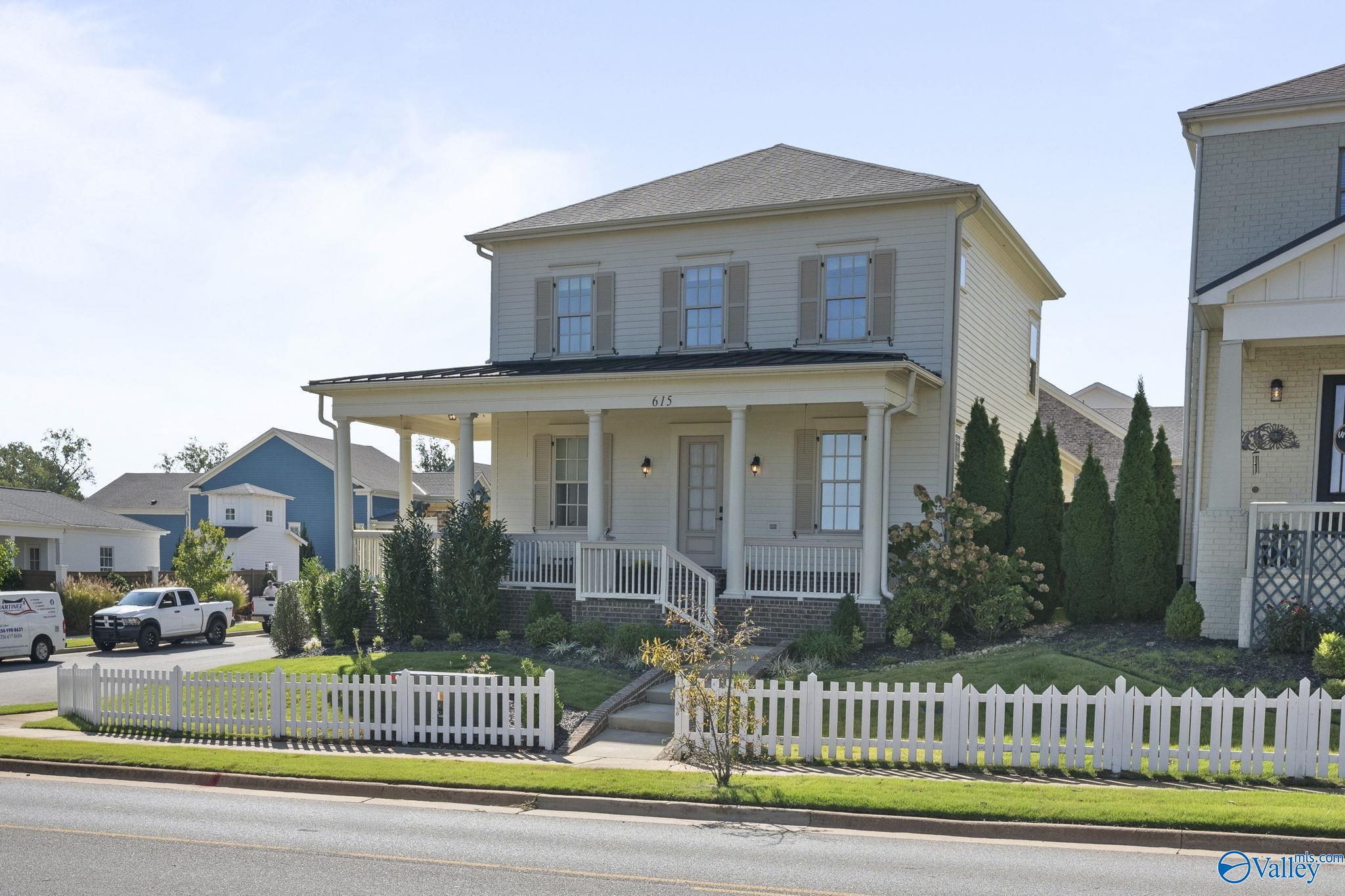 615 Town Madison Boulevard