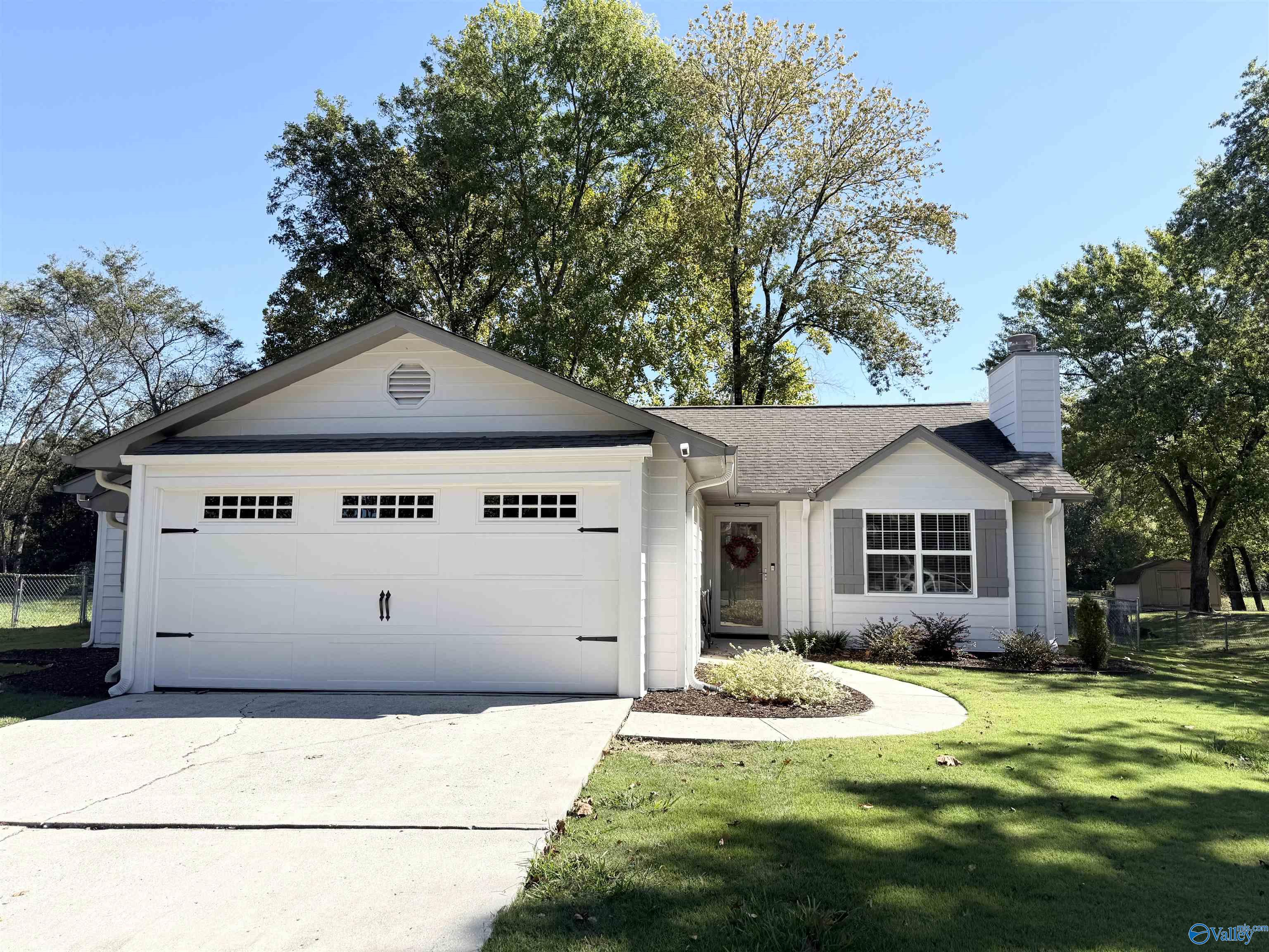 9742 Wallwood Drive SE, Huntsville