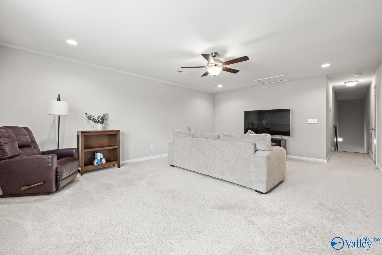 16323 Trestle Street