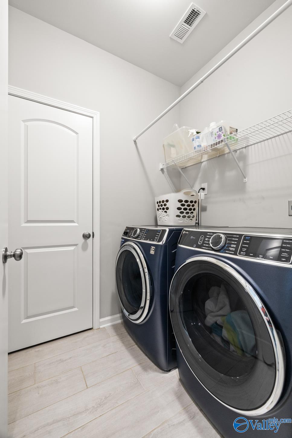 16323 Trestle Street