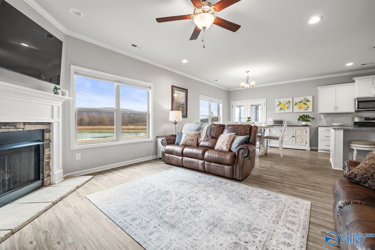 16323 Trestle Street