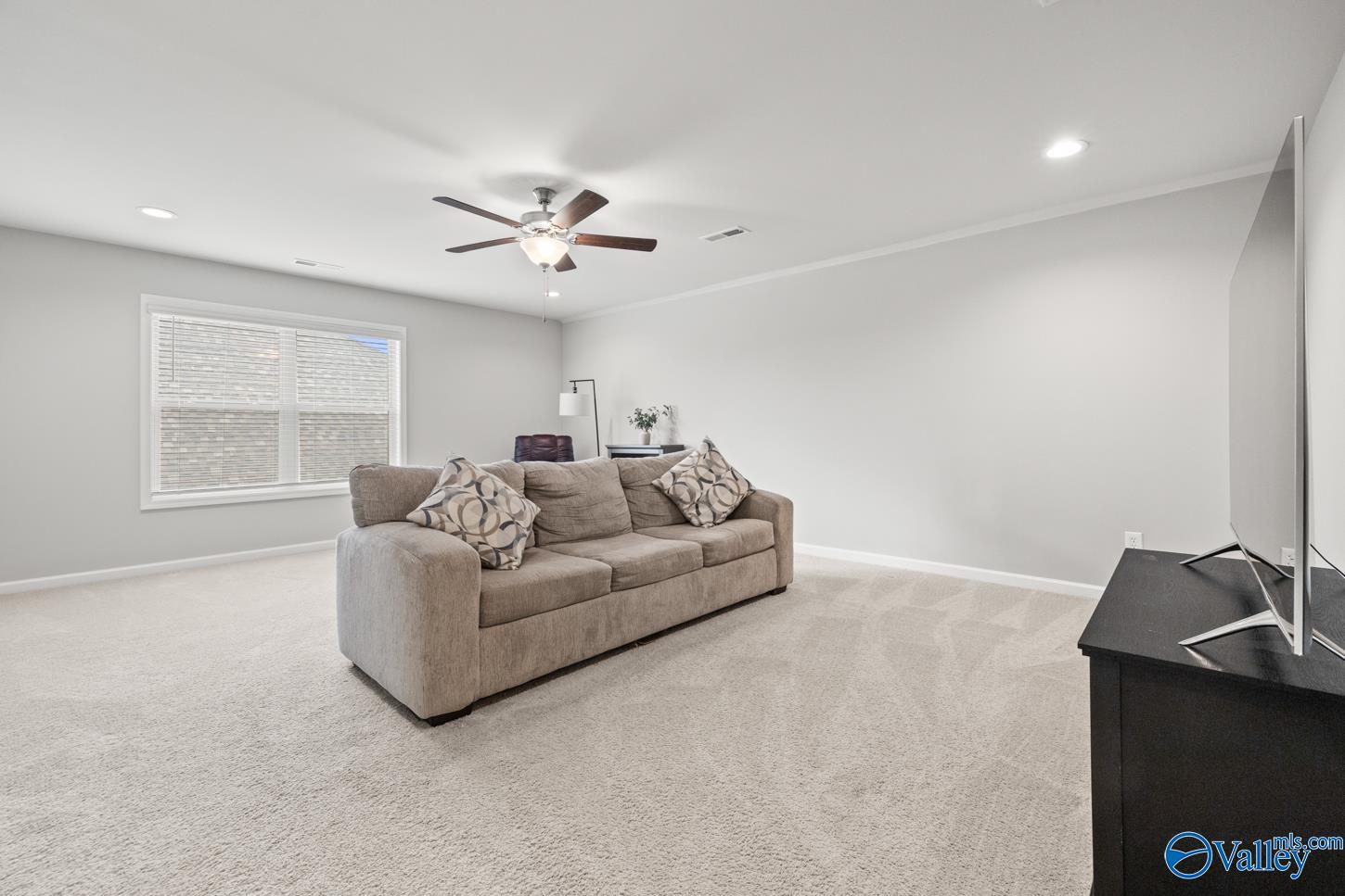 16323 Trestle Street