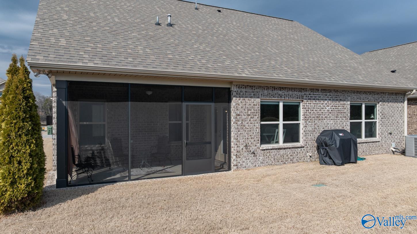 16323 Trestle Street