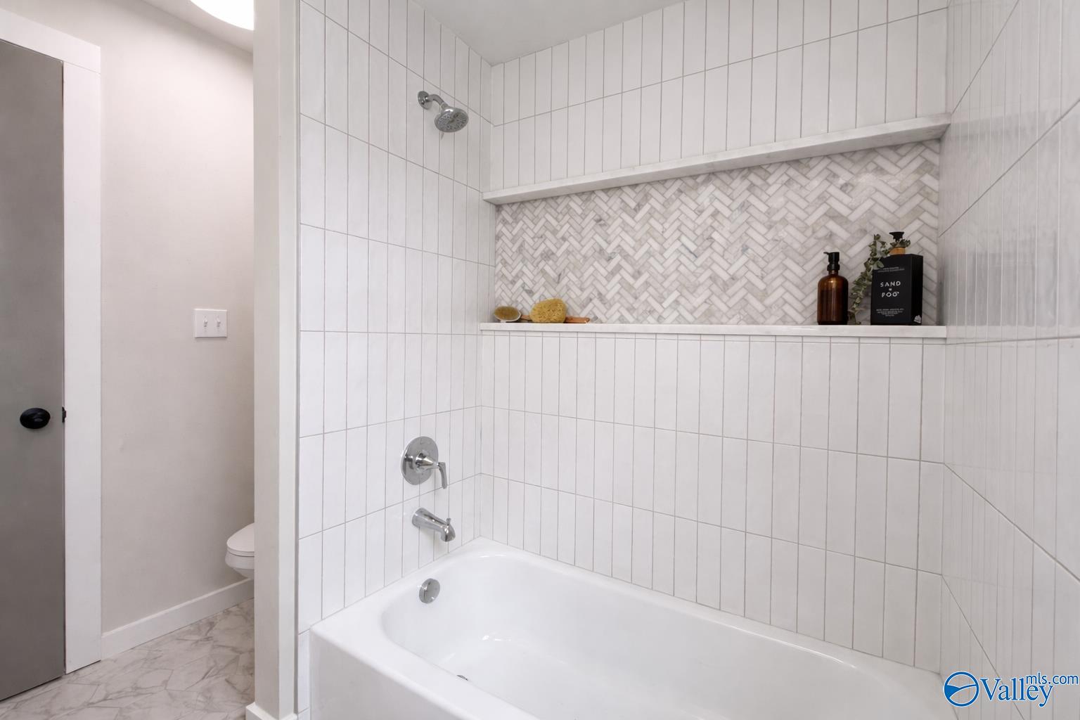 412 Greenacres Drive