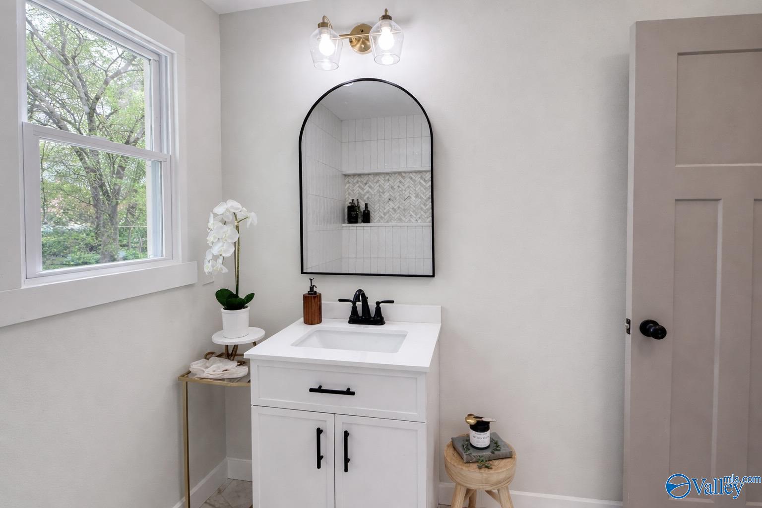 412 Greenacres Drive