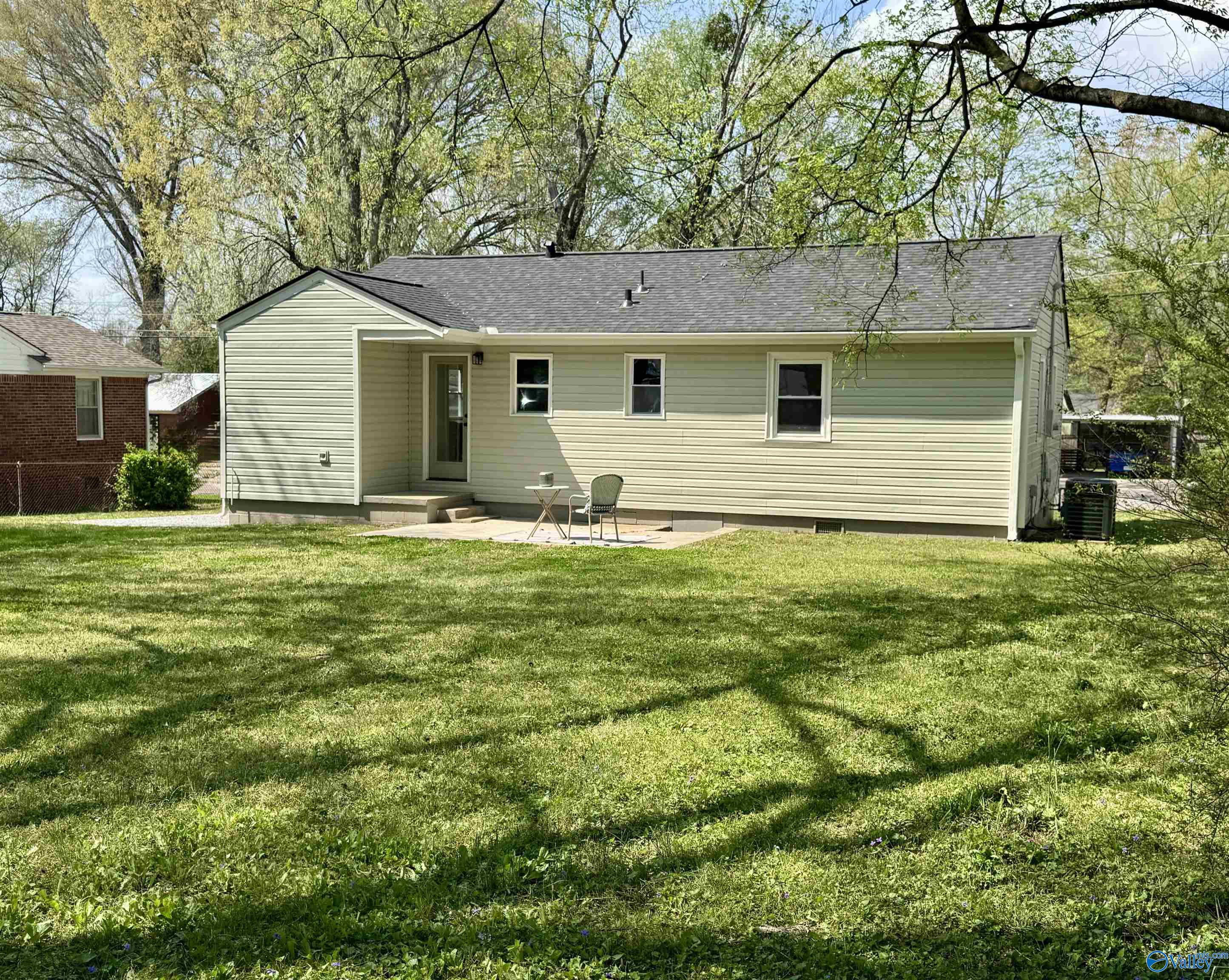 412 Greenacres Drive