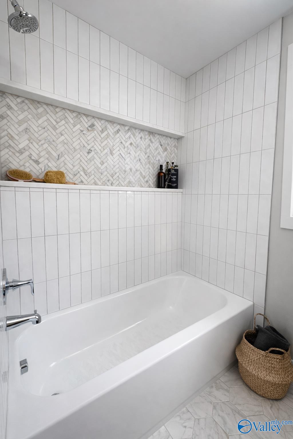 412 Greenacres Drive