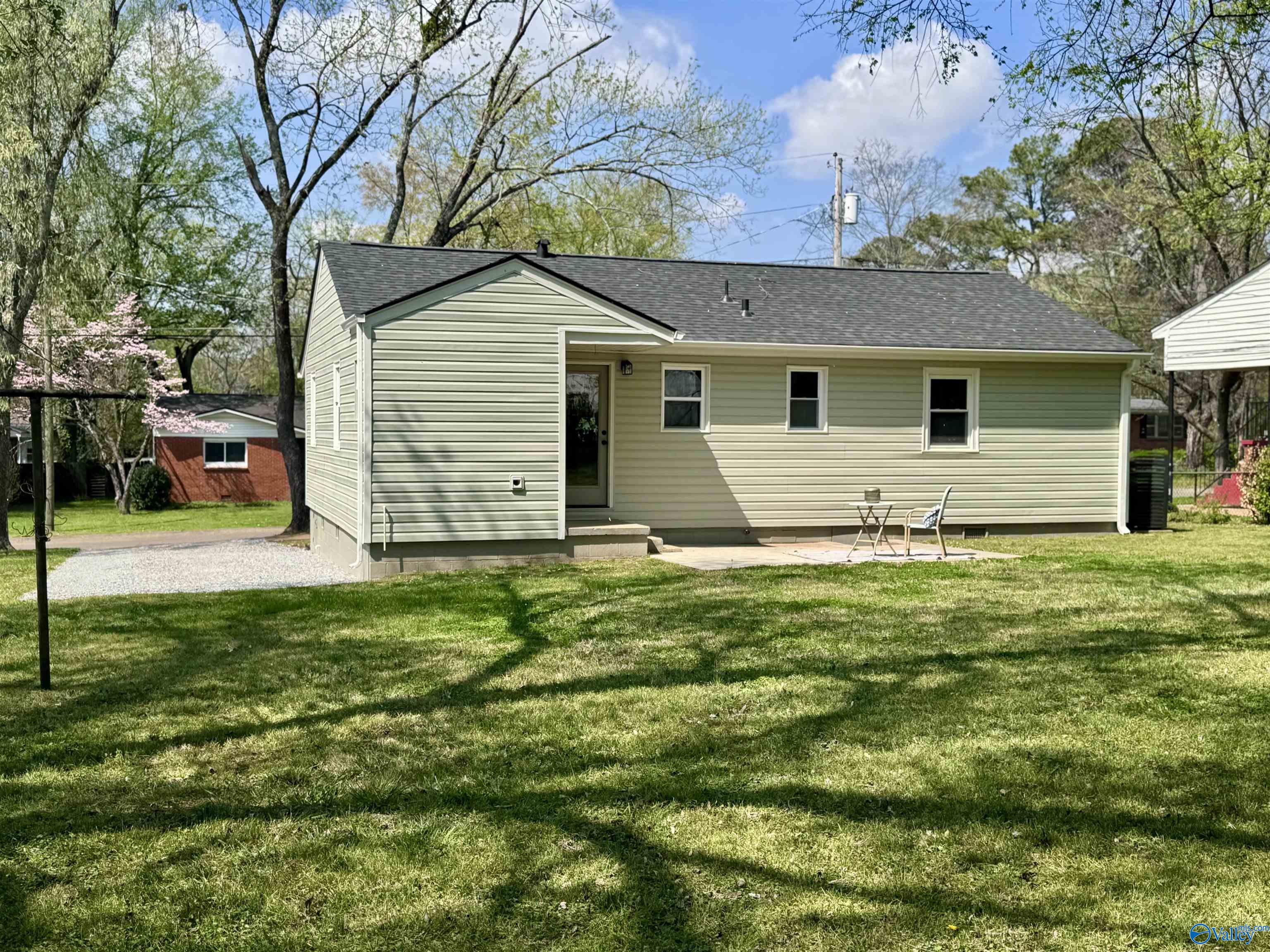 412 Greenacres Drive