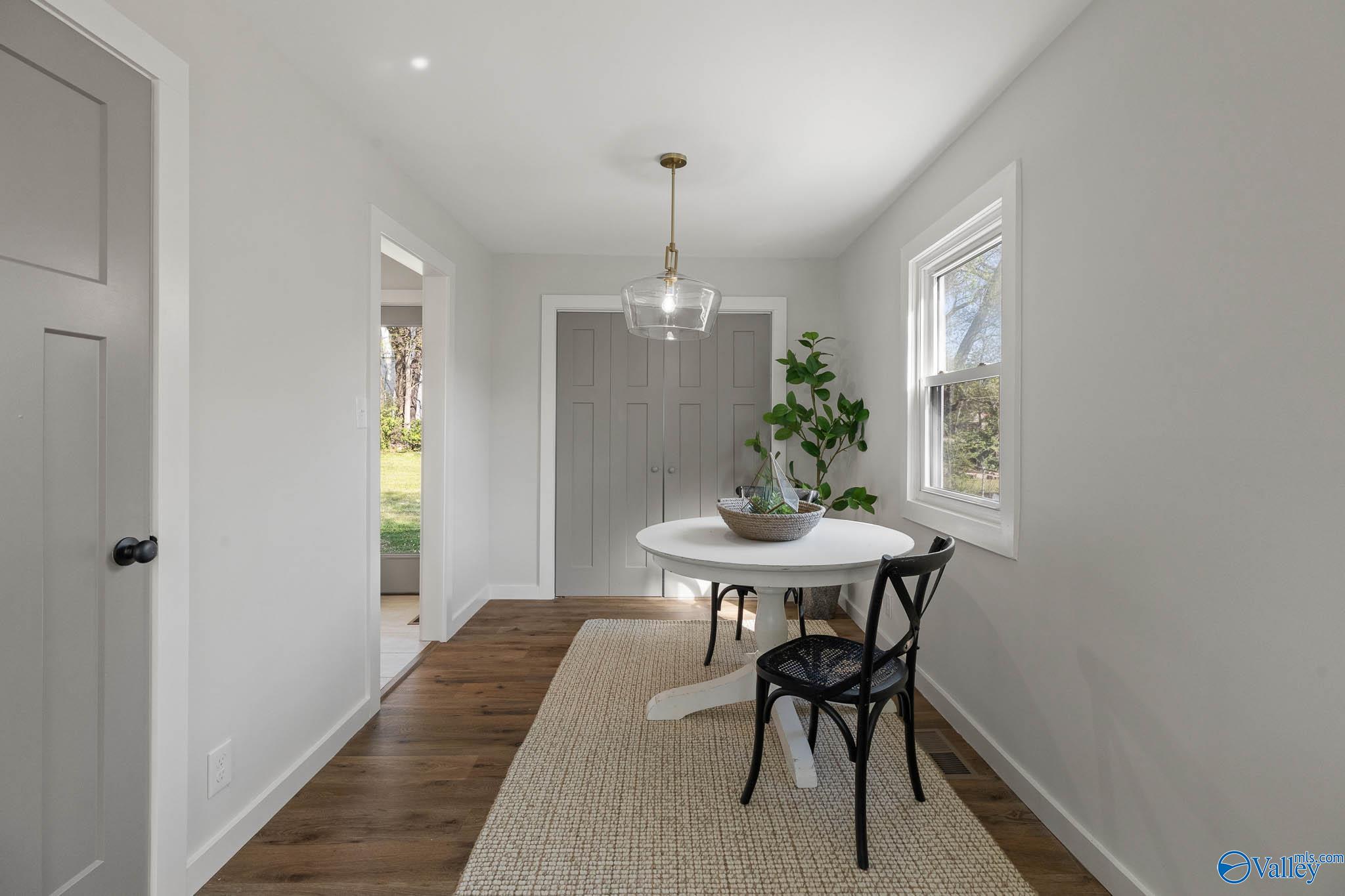 412 Greenacres Drive