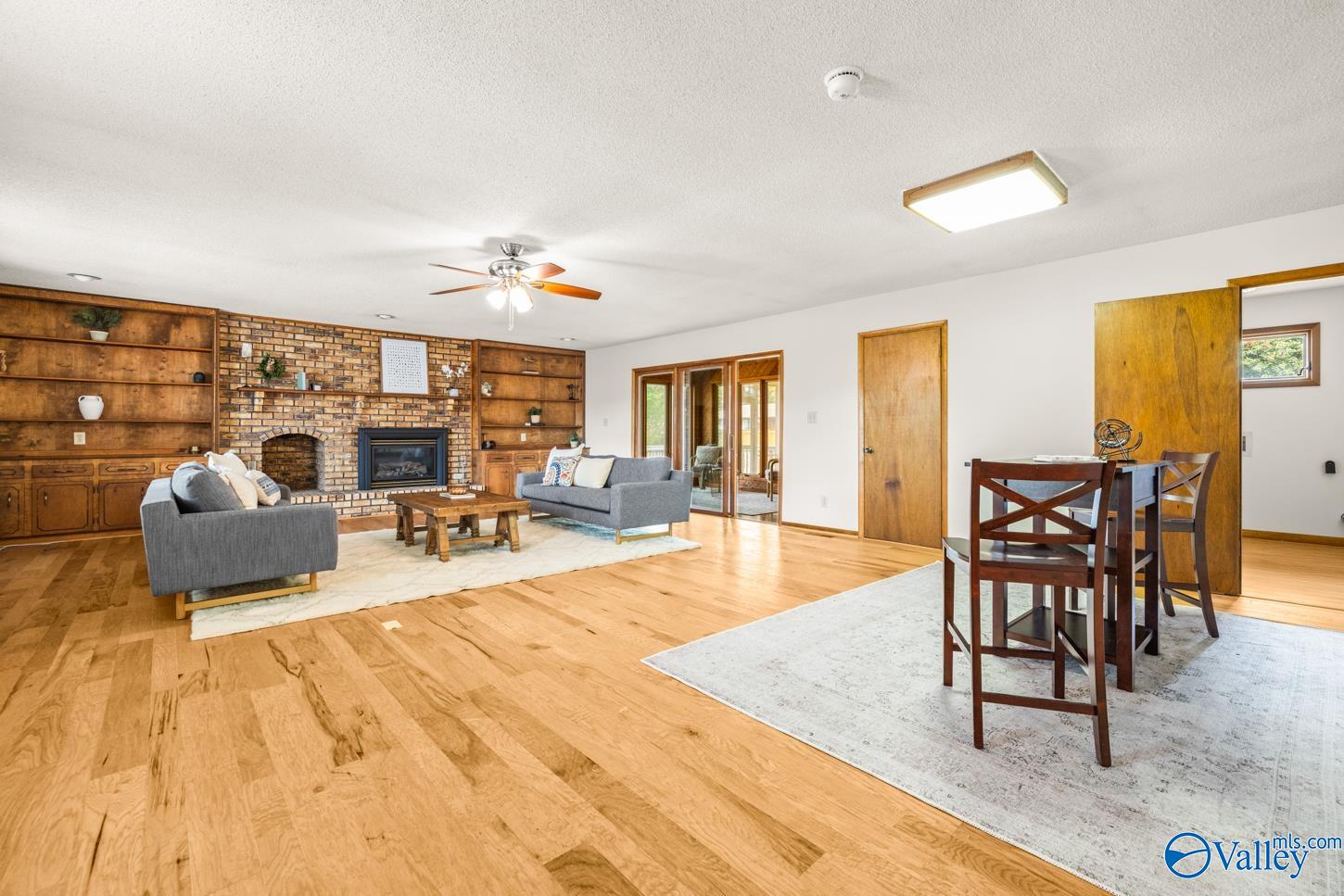 2100 Southpark Boulevard SW