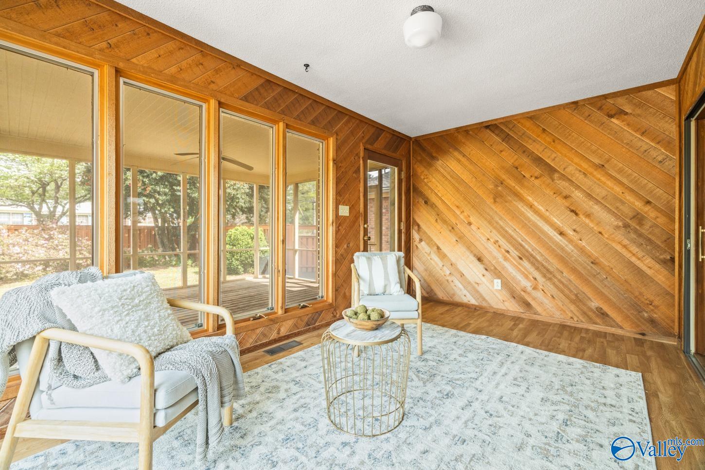 2100 Southpark Boulevard SW