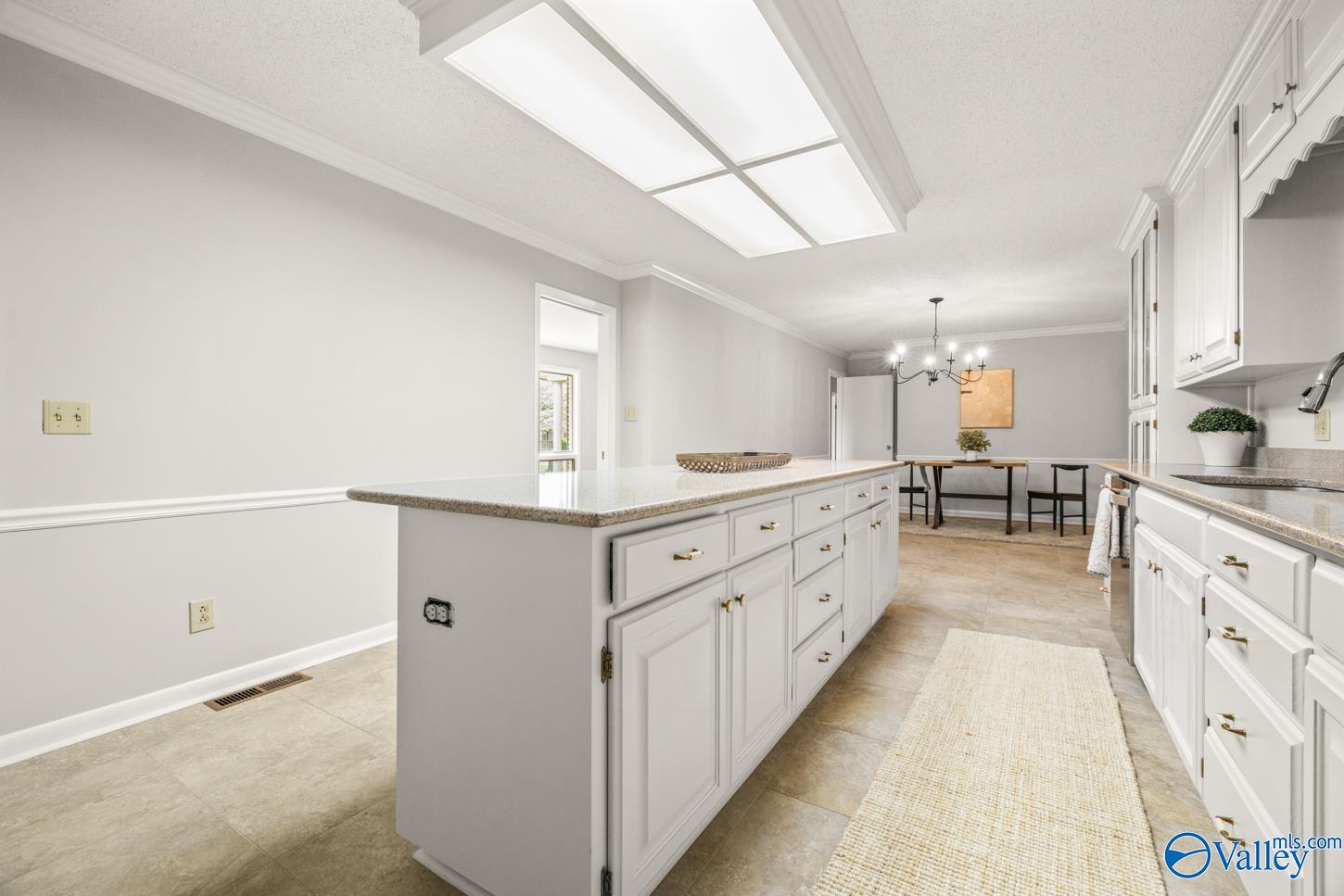 2100 Southpark Boulevard SW