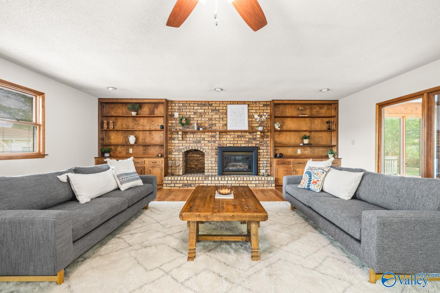 2100 Southpark Boulevard SW