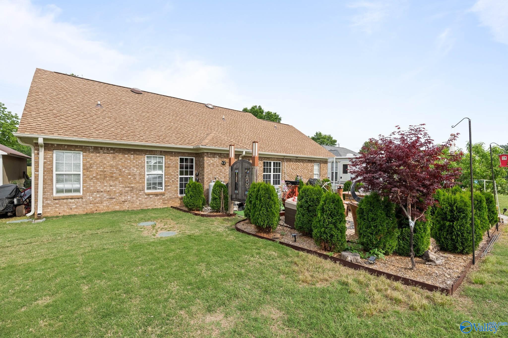 100 Wind Stone Drive