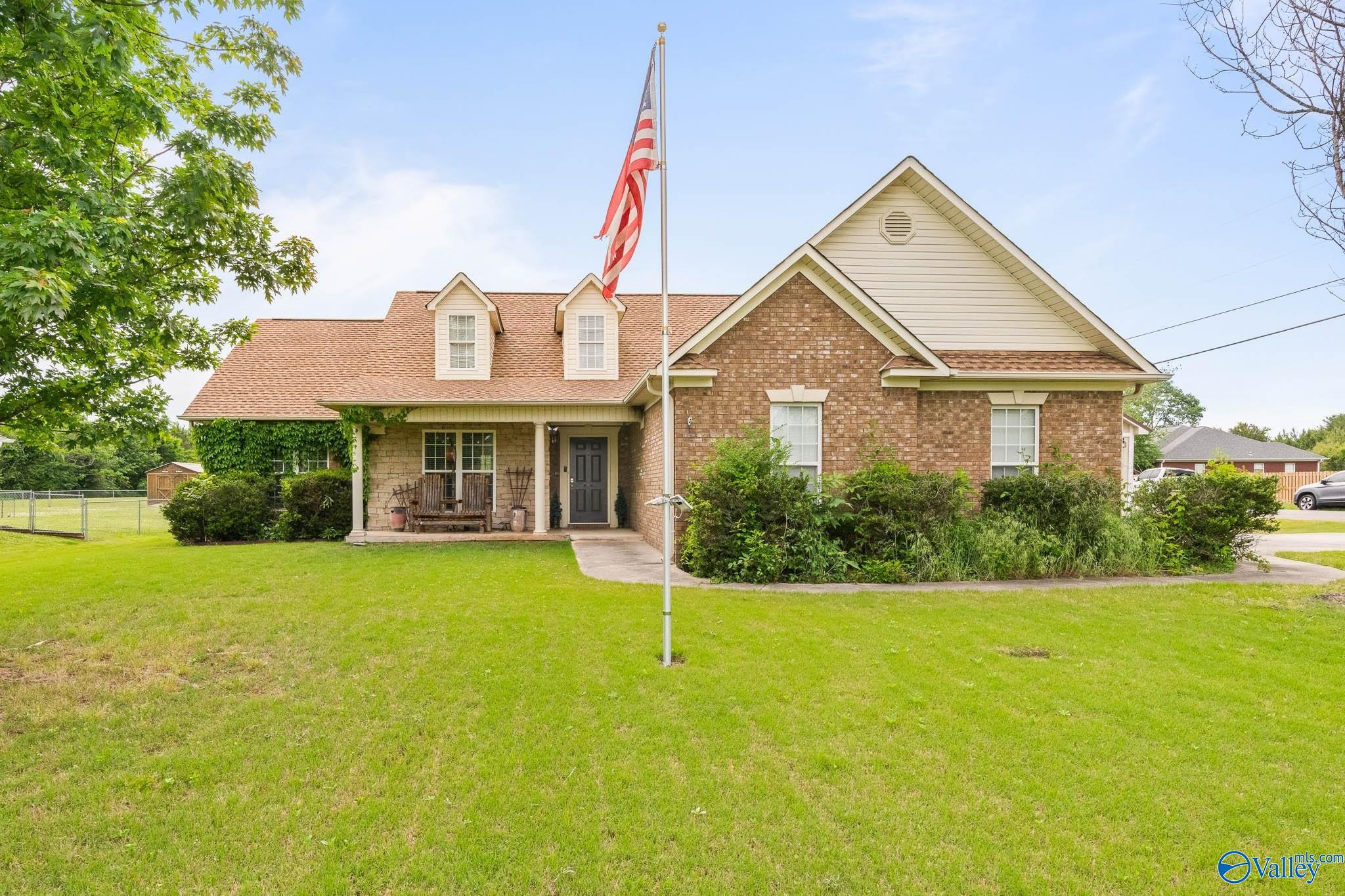 100 Wind Stone Drive