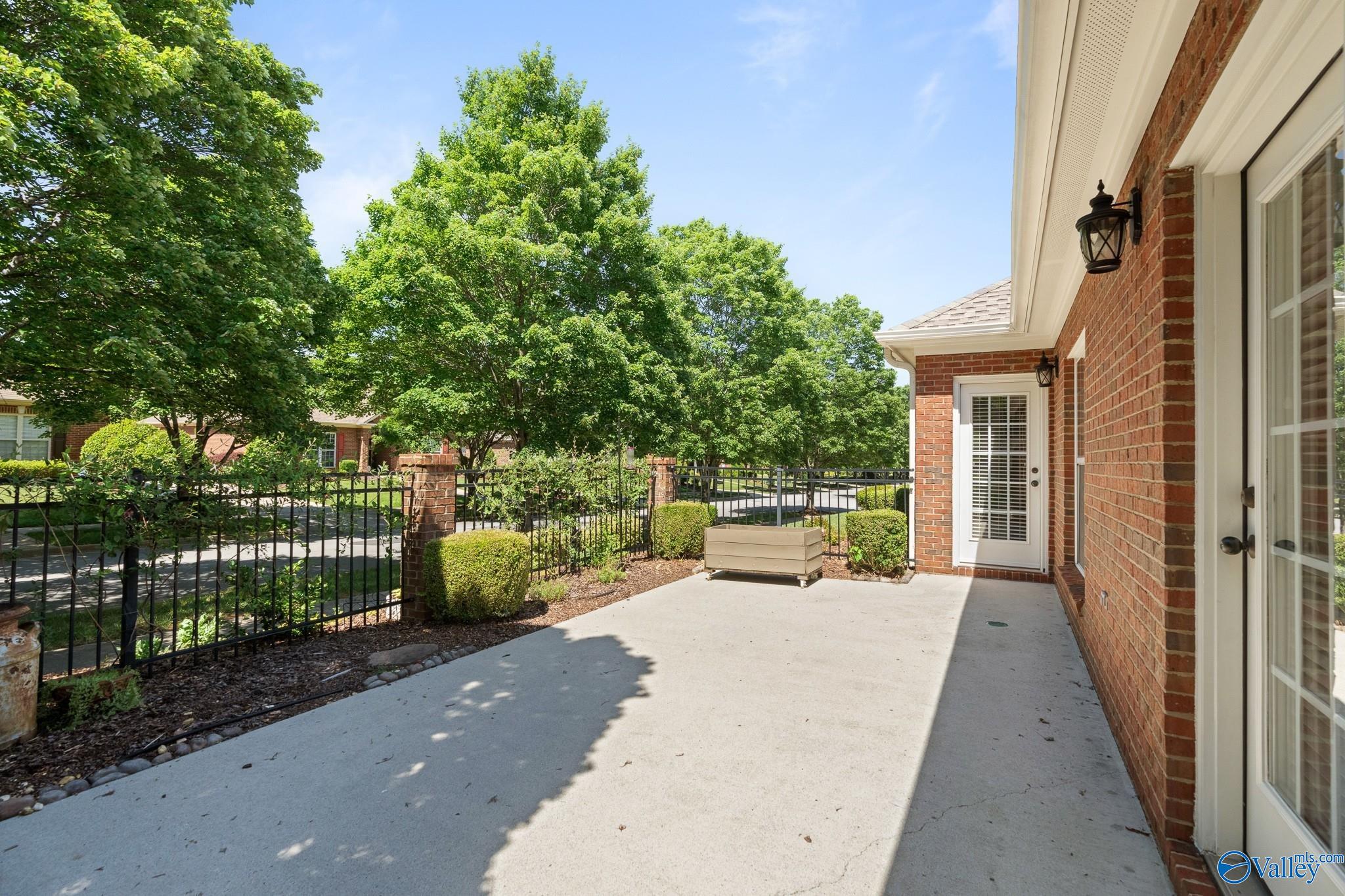 111 Crestmont Road