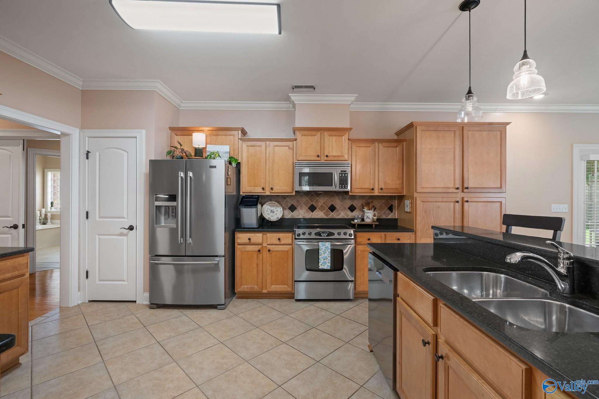 111 Crestmont Road
