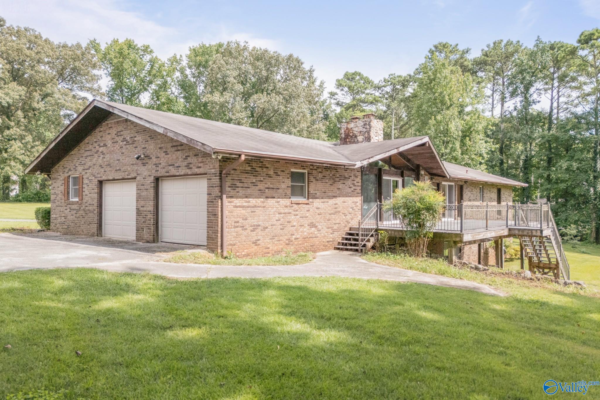 356 Springhill Road NW