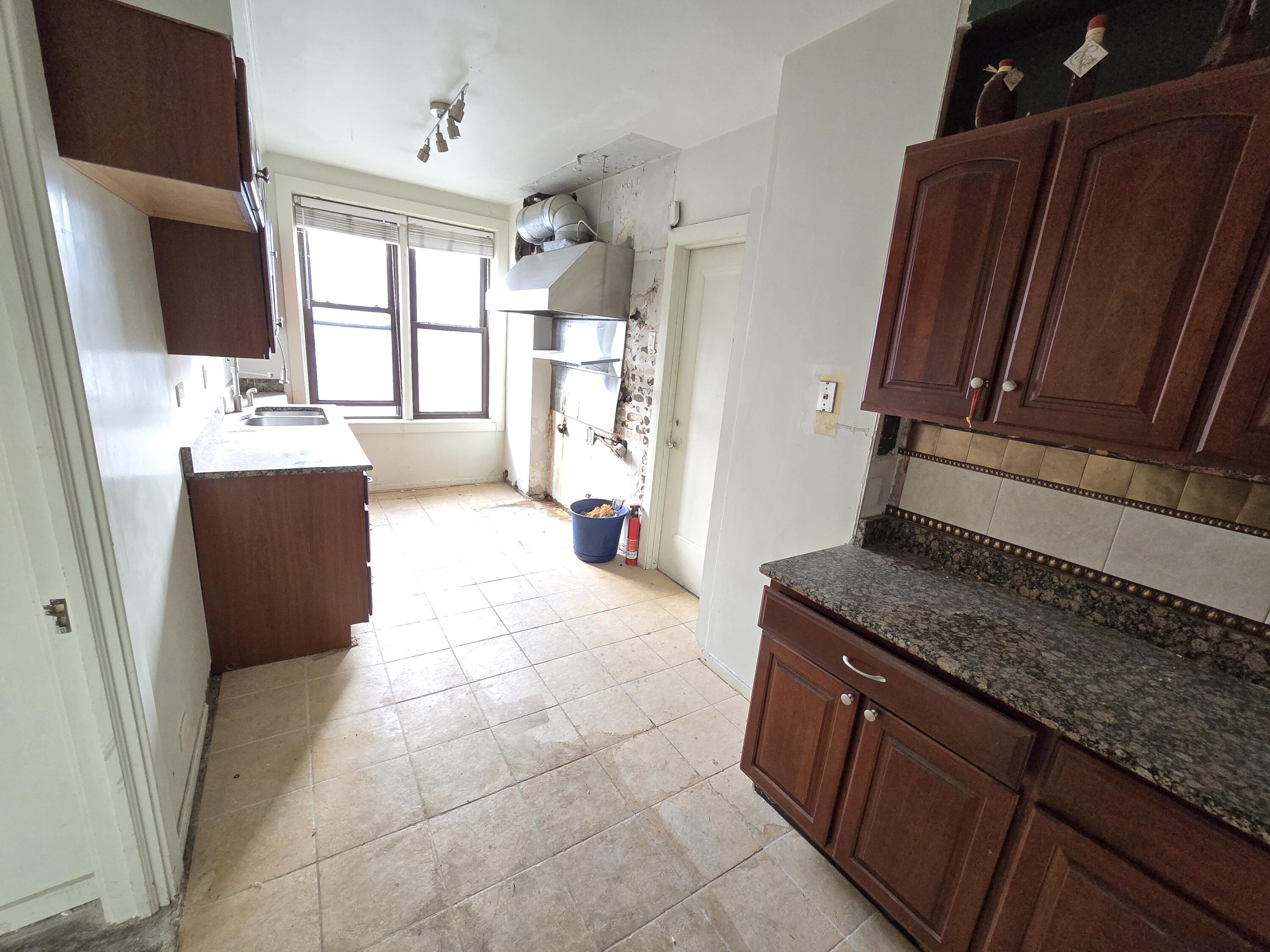 8162 E East Jefferson Ave 16B Avenue