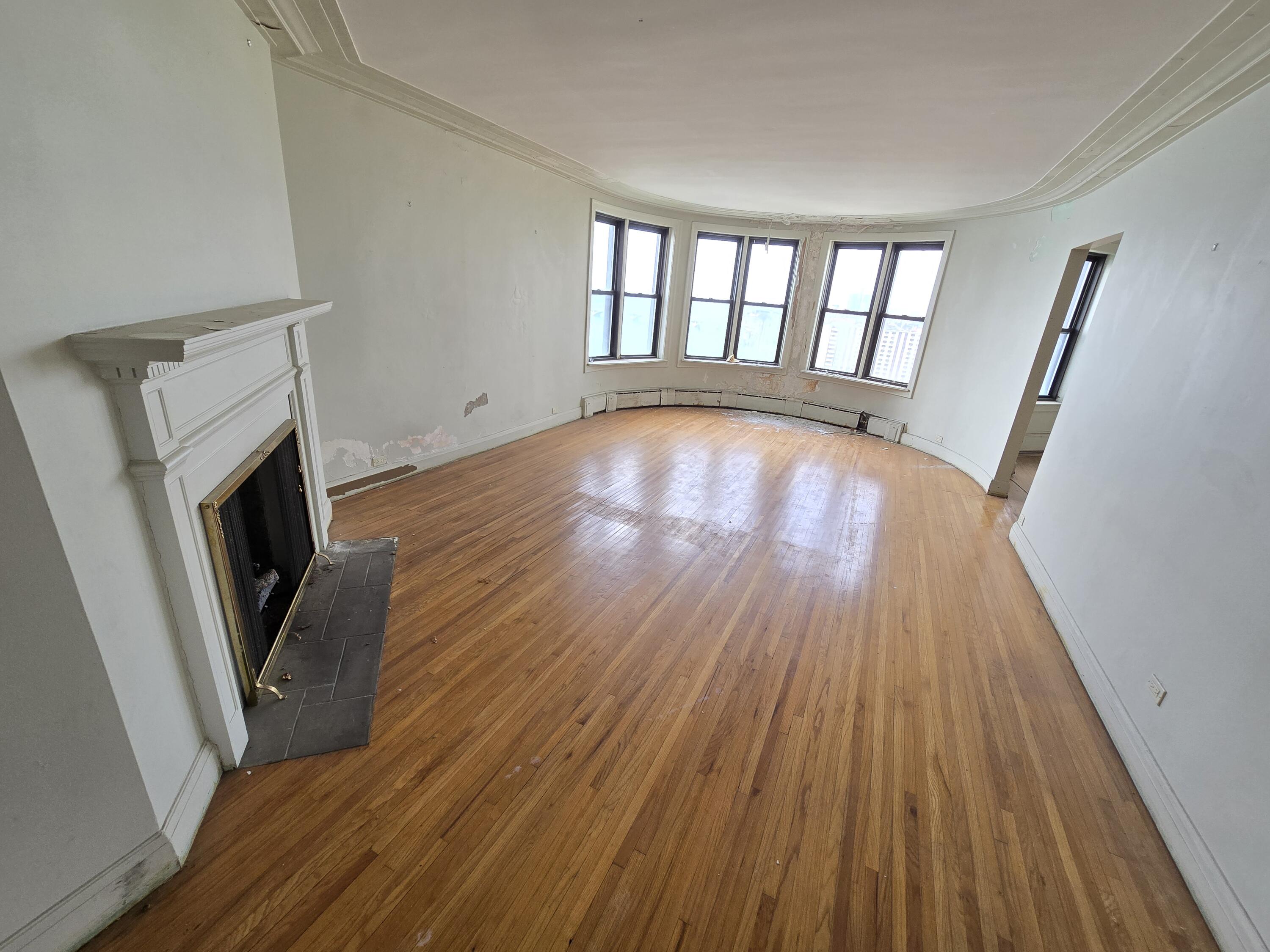 8162 E East Jefferson Ave 16B Avenue
