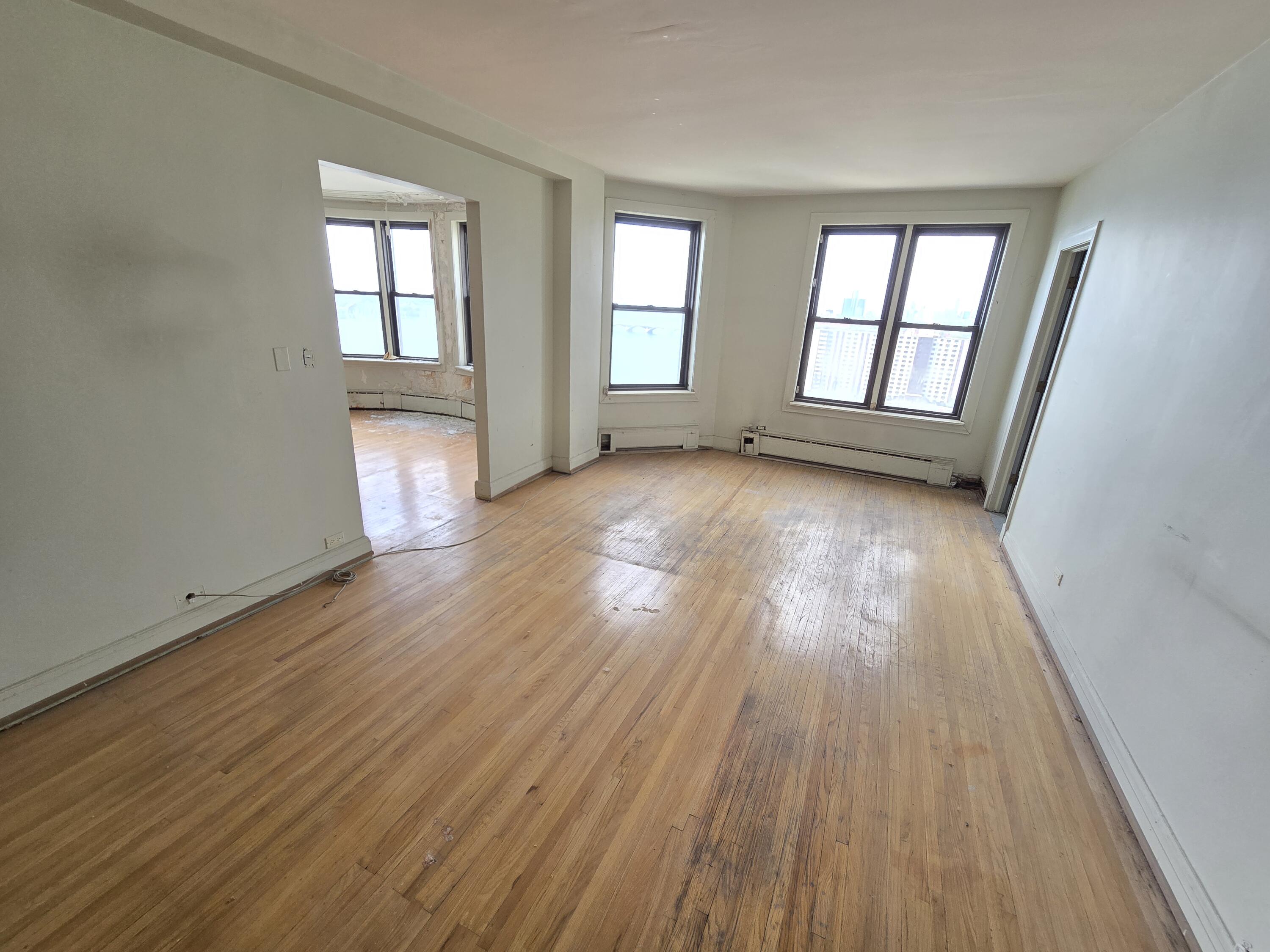 8162 E East Jefferson Ave 16B Avenue
