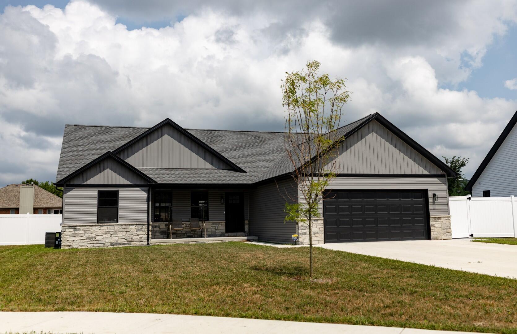 1826 Riley Road, St. Clair