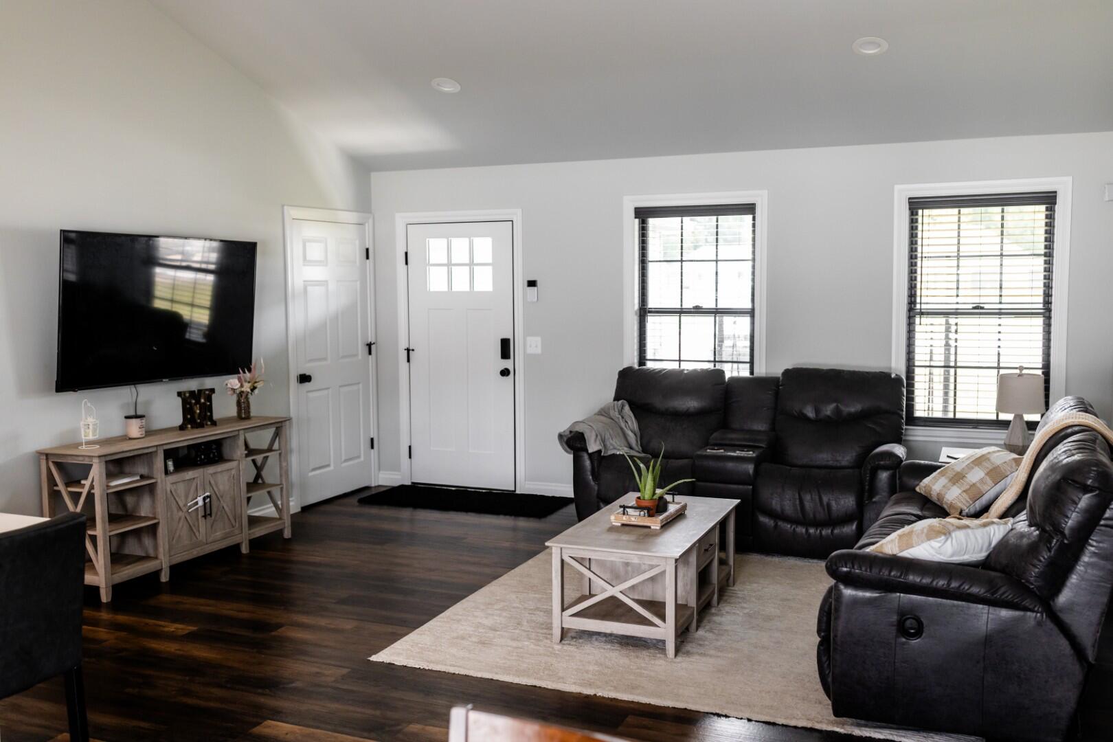 1826 Riley Road, St. Clair