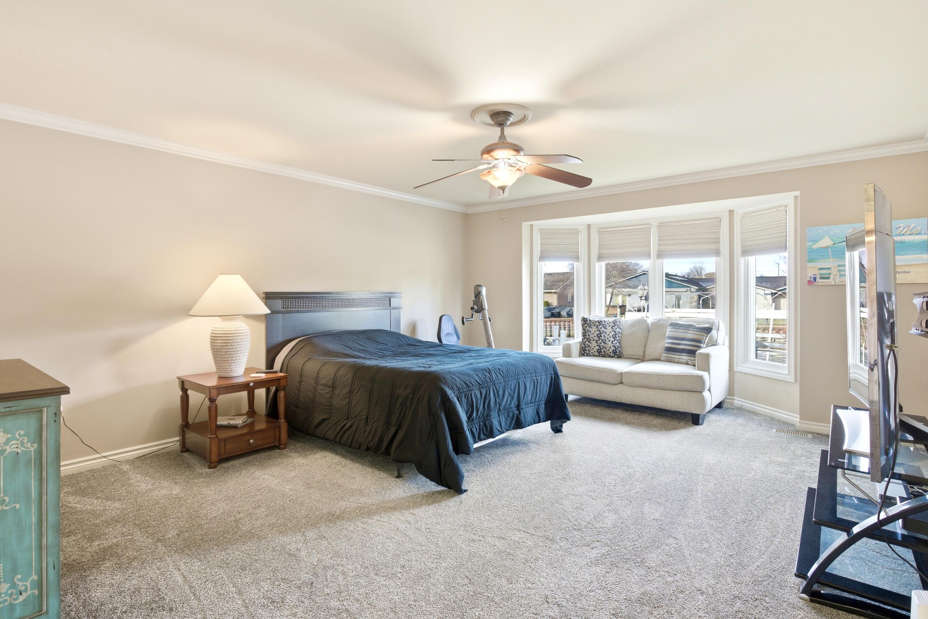 31595 North River Road