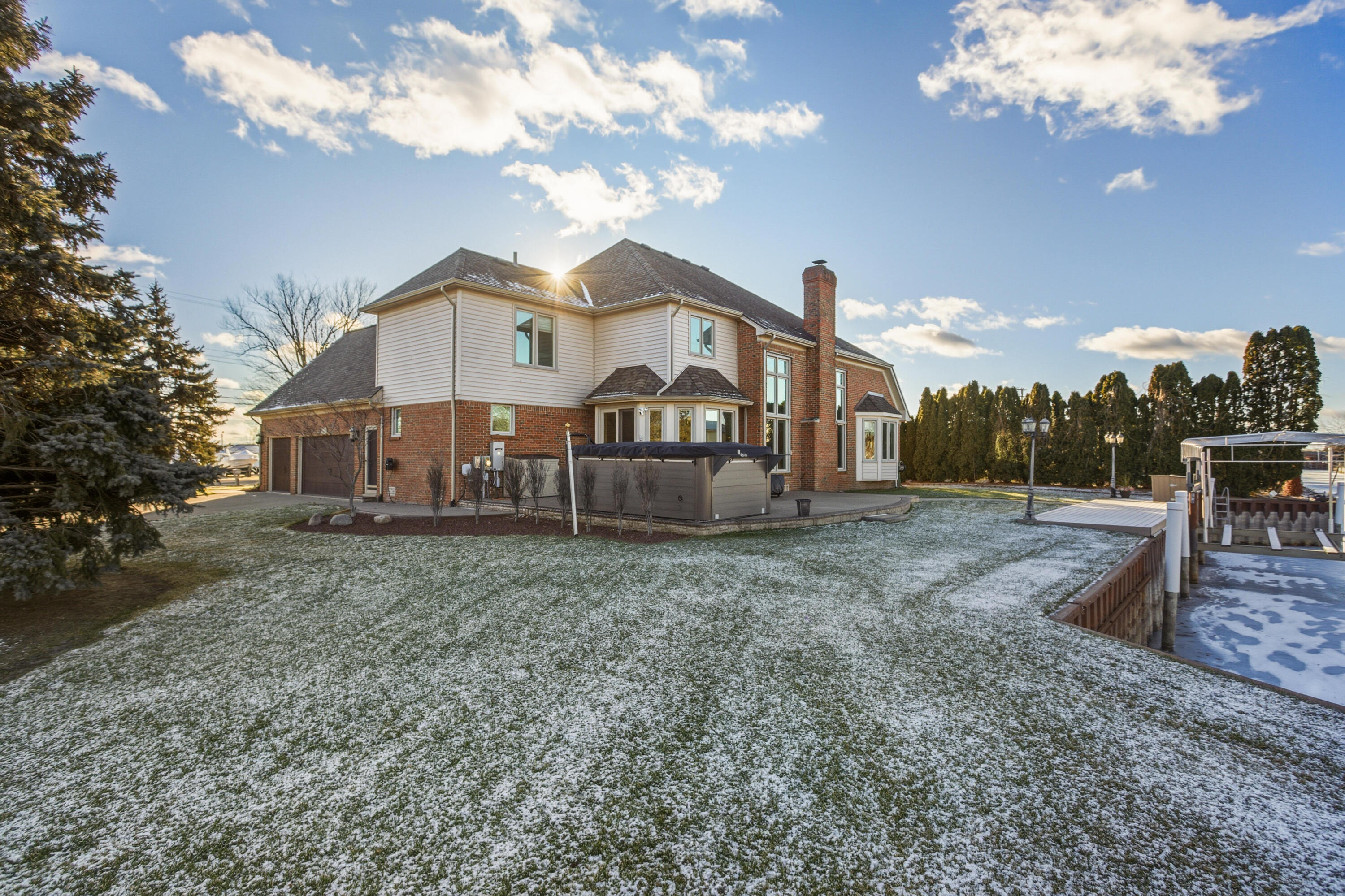 31595 North River Road