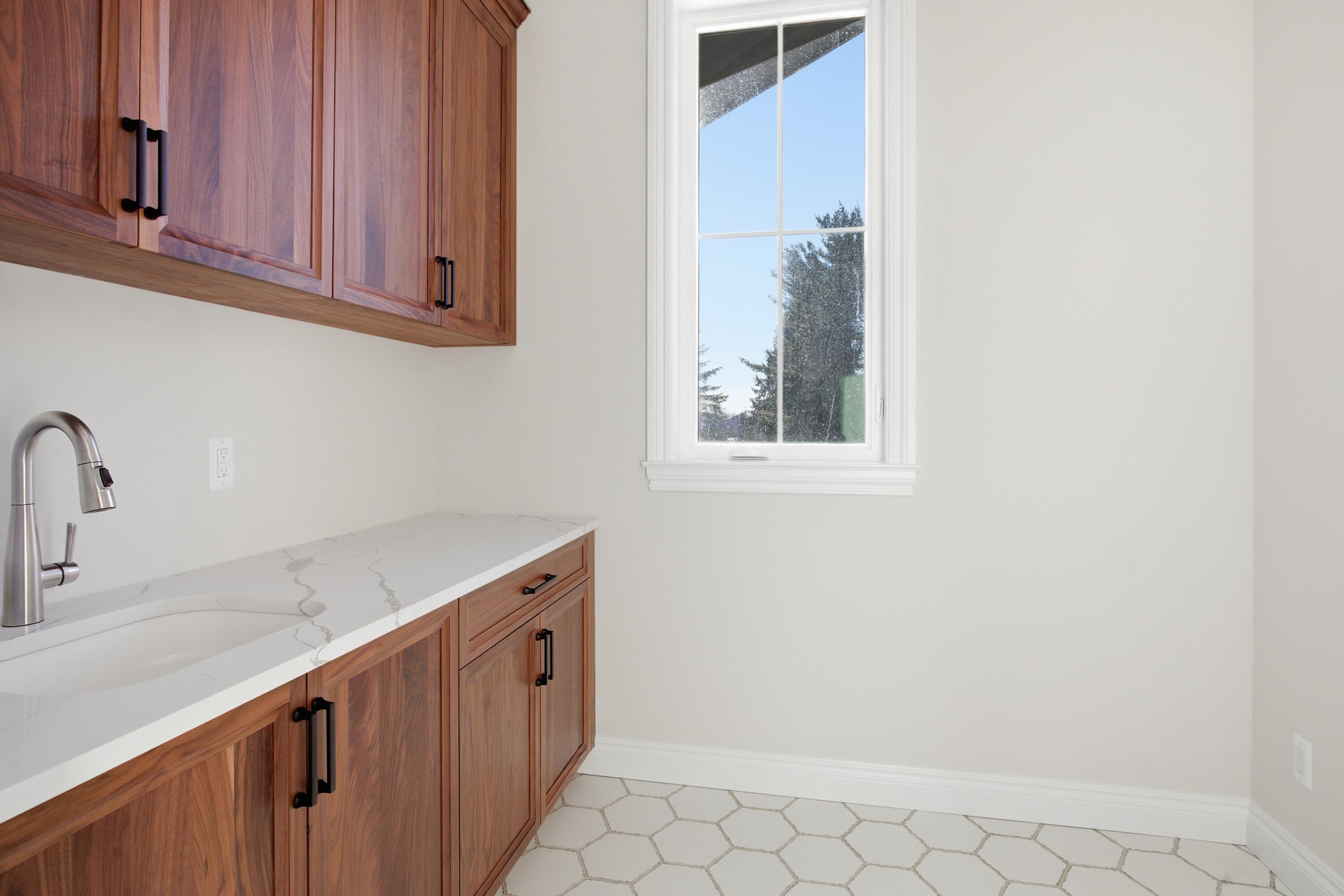 69166 Slating Lane