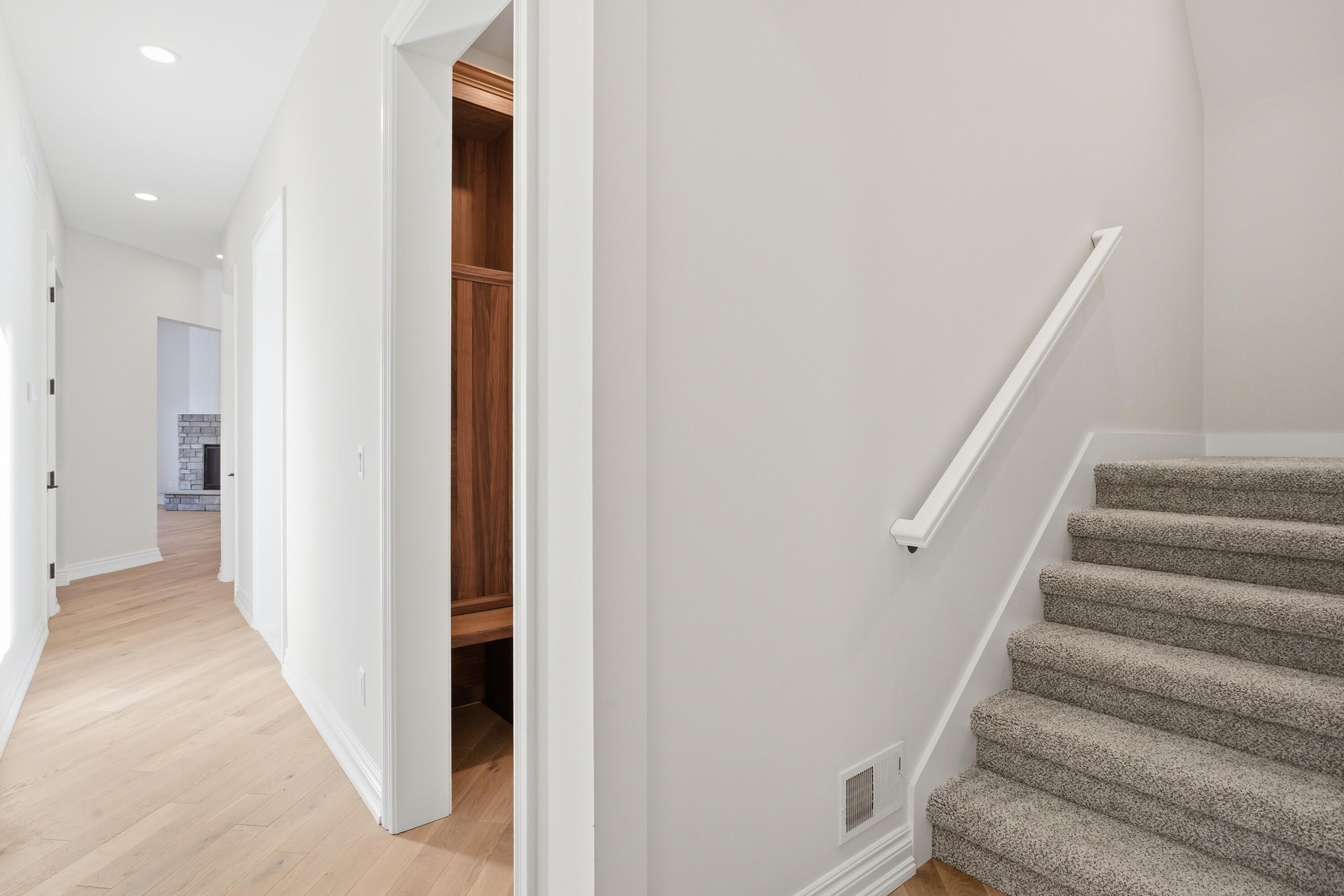 69166 Slating Lane