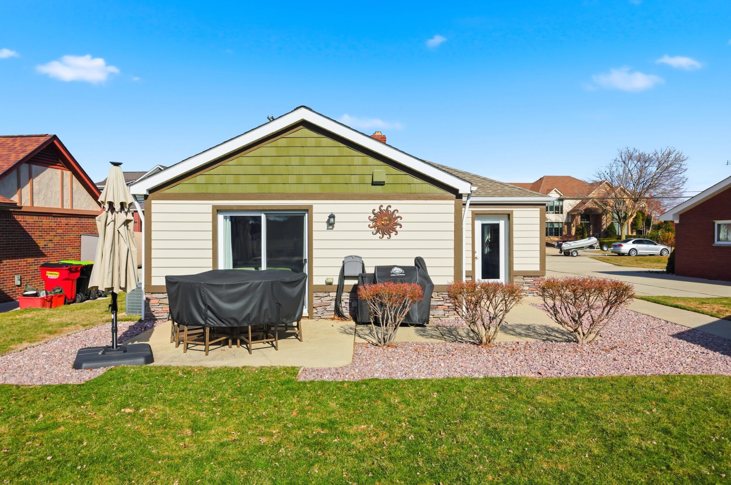38310 Huron Pointe Drive