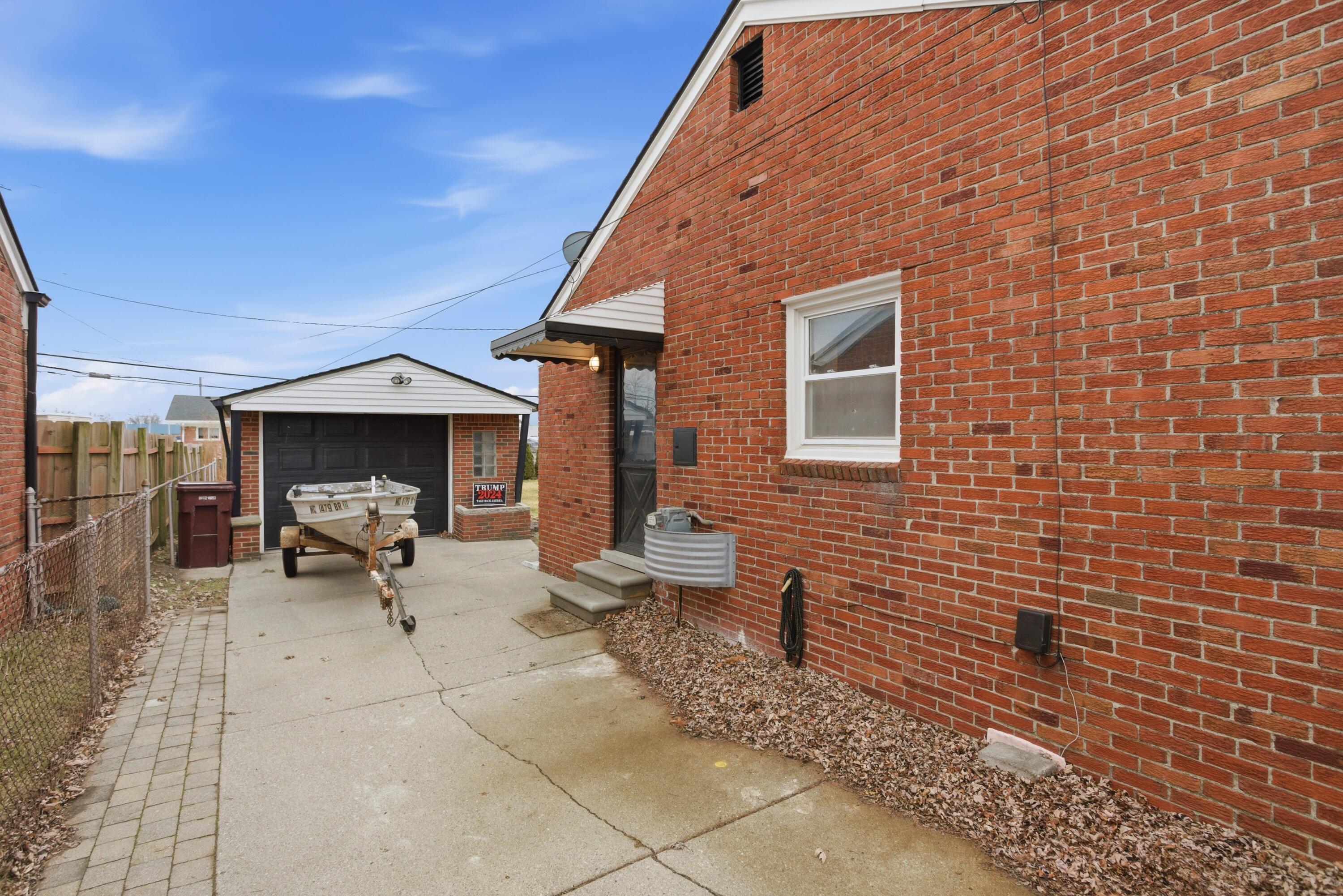 7324 Mckinley