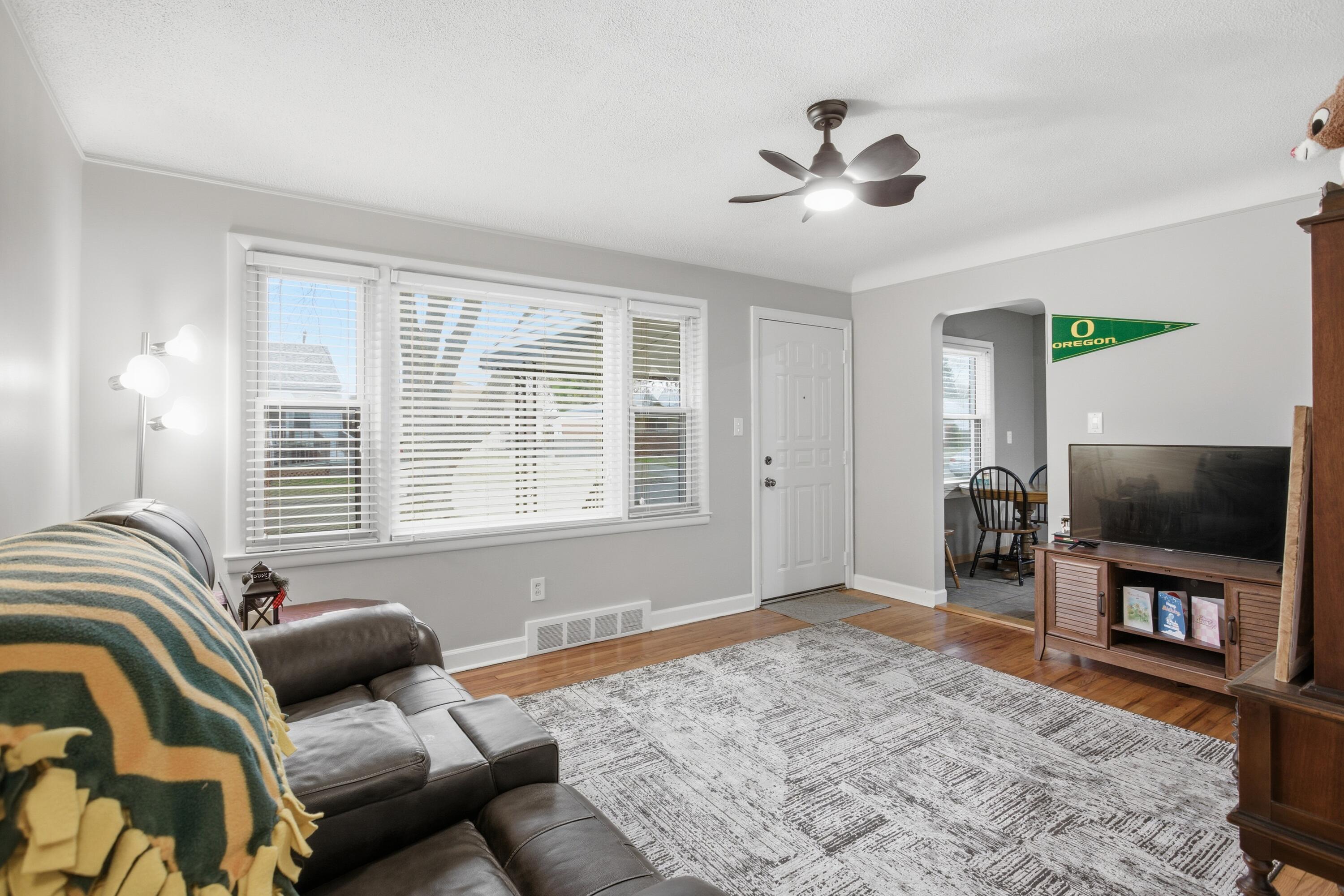 7324 Mckinley
